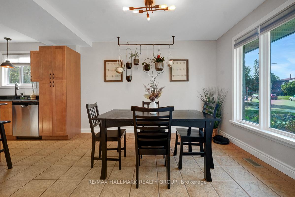 Photo 3 of 3243 Southgate Road, Ottawa, South Keys — HOMEH