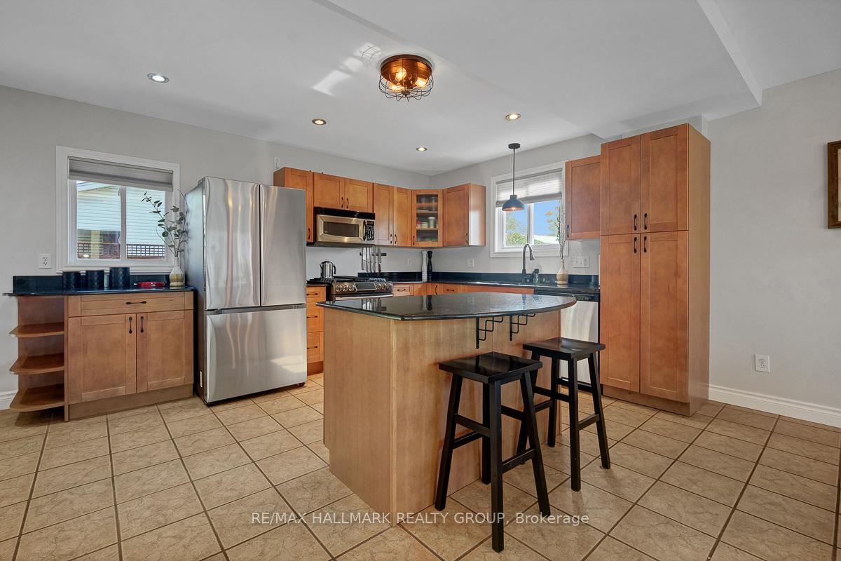 Photo 7 of 3243 Southgate Road, Ottawa, South Keys — HOMEH