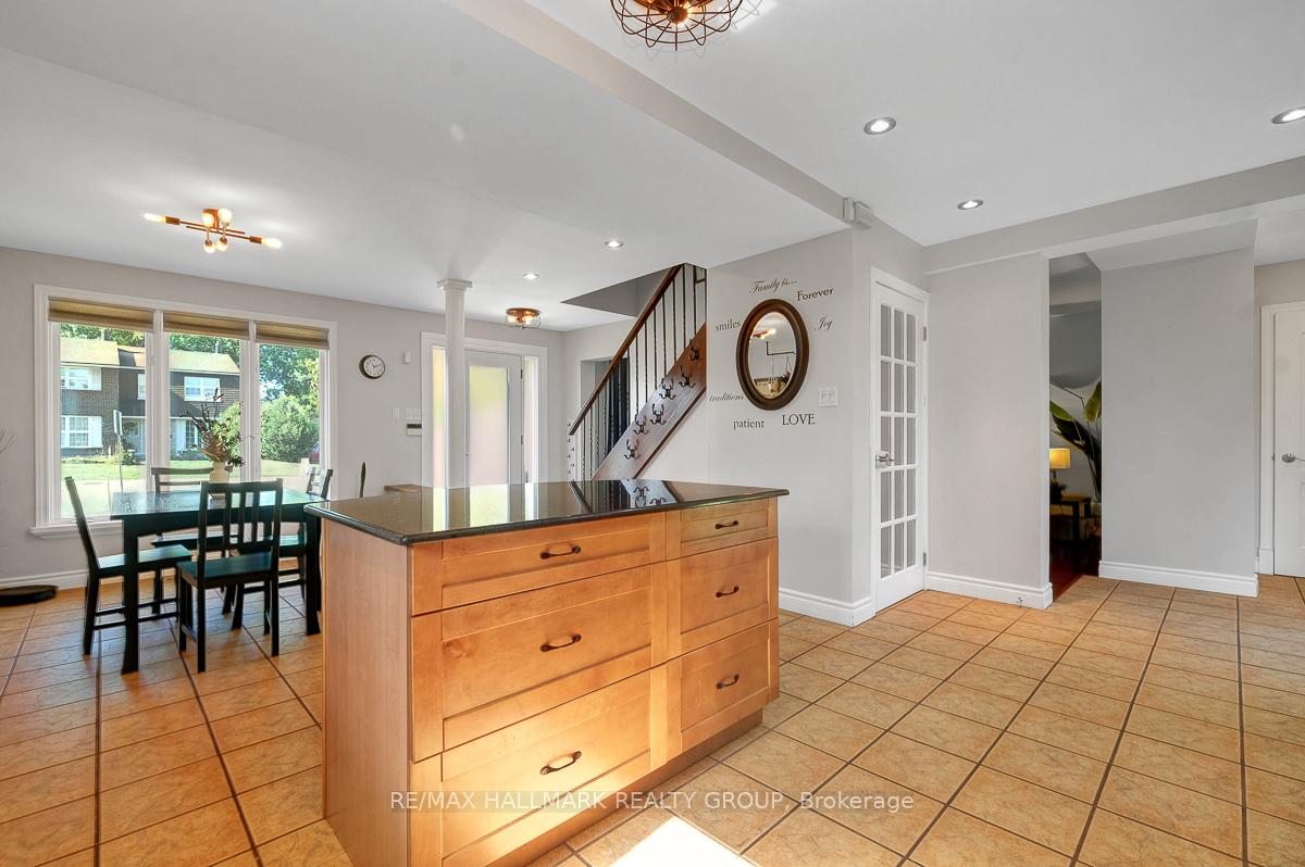 Photo 14 of 3243 Southgate Road, Ottawa, South Keys — HOMEH