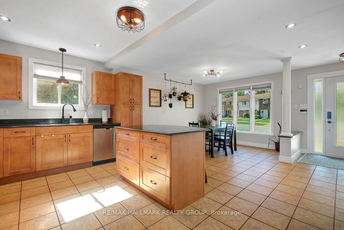 Photo 18 of 3243 Southgate Road, Ottawa, South Keys — HOMEH