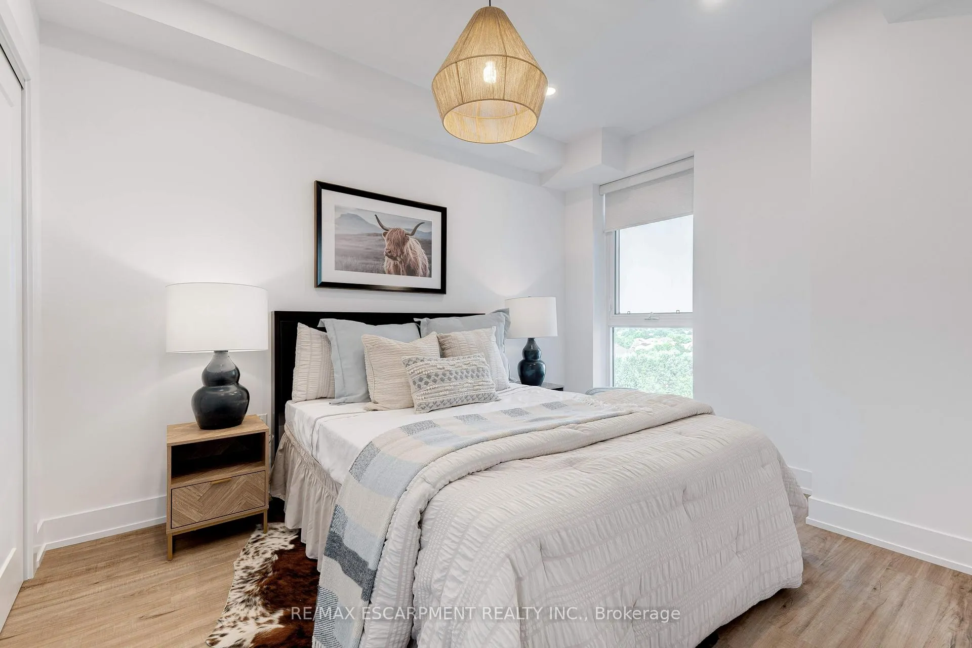 Photo 8 of Unit 803, 470 Dundas Street E, Hamilton, Waterdown — HOMEH
