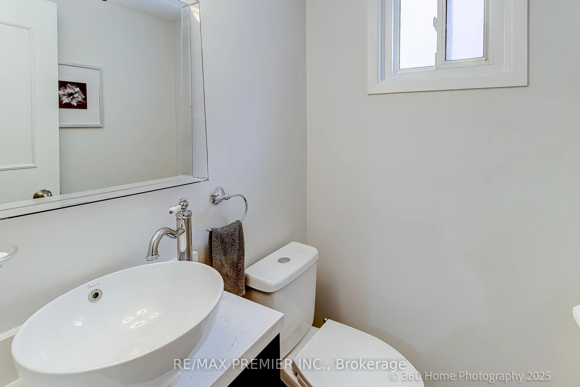 Photo 25 of 765 Hampton Court, Pickering, West Shore — HOMEH