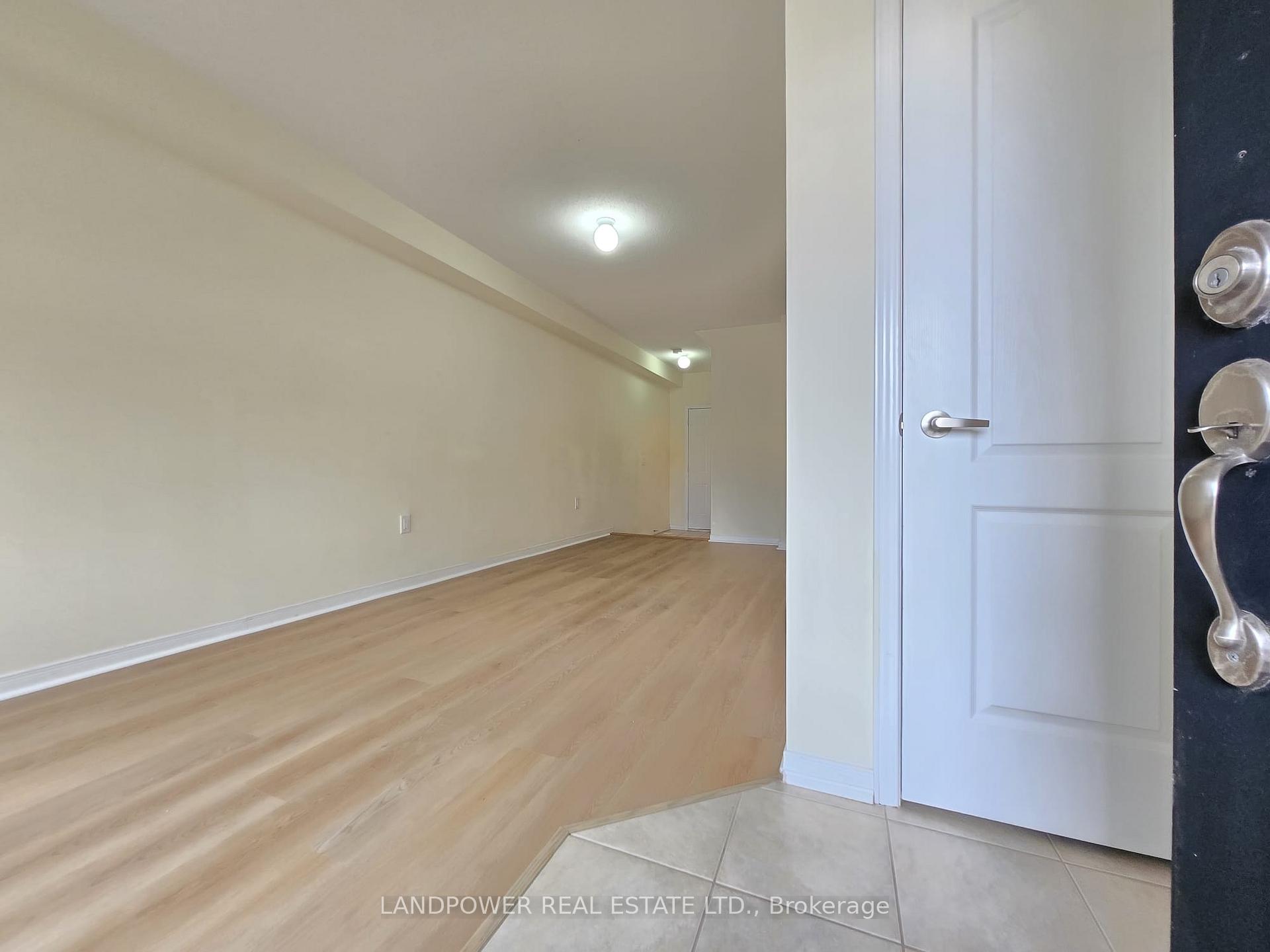 Photo 2 of 5289 Major Mackenzie Drive E, Markham, Berczy — HOMEH