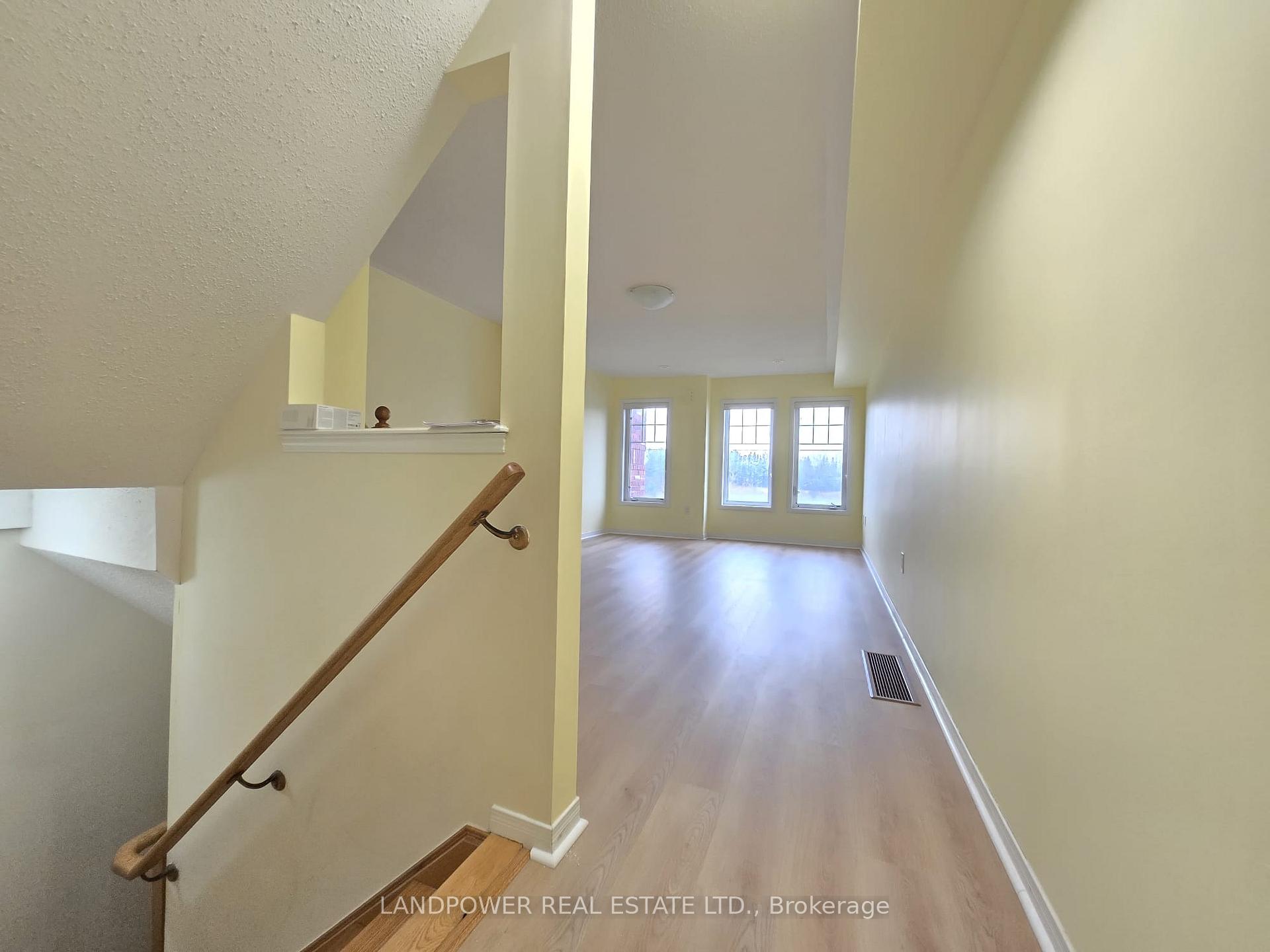 Photo 11 of 5289 Major Mackenzie Drive E, Markham, Berczy — HOMEH