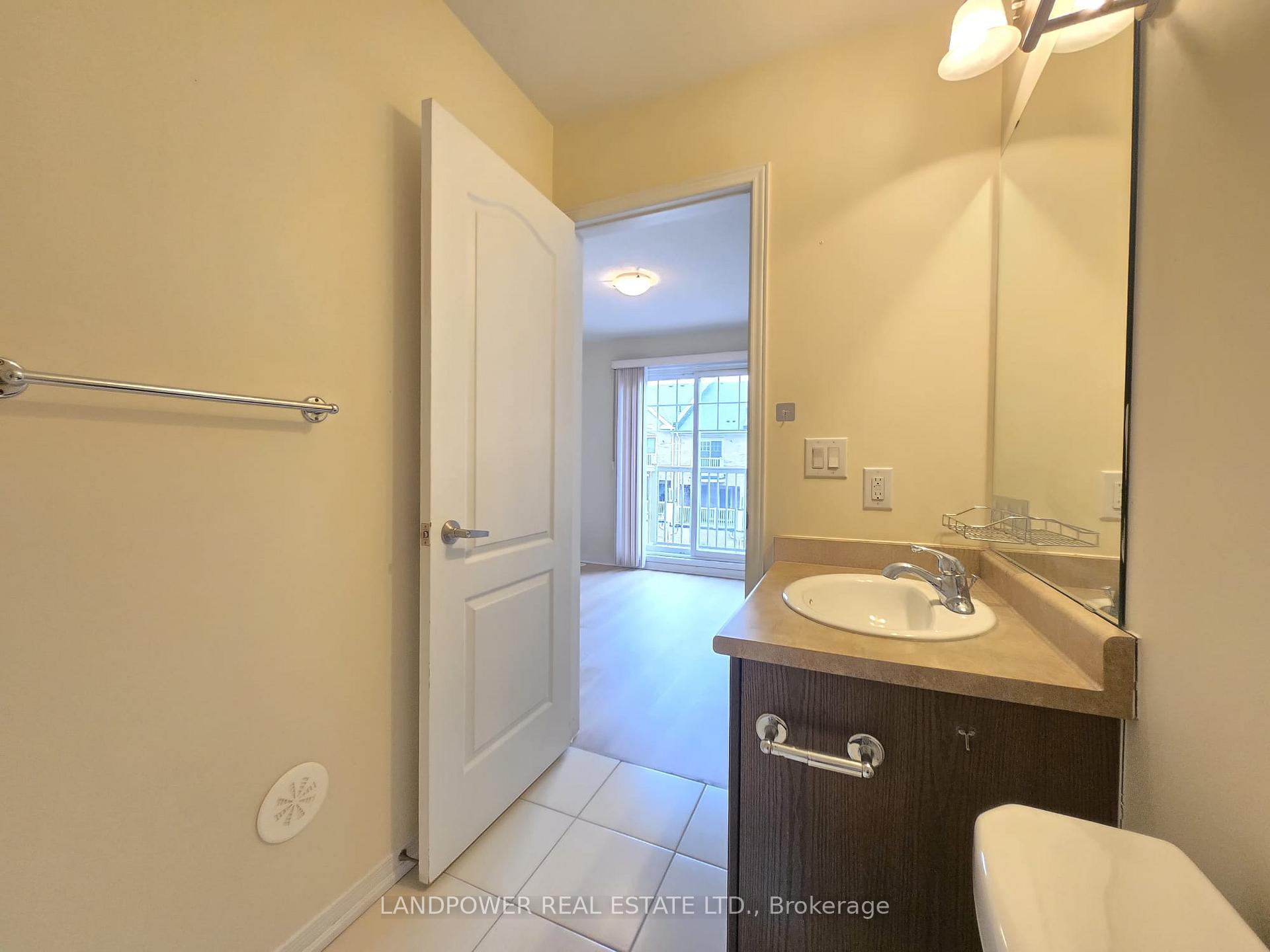 Photo 25 of 5289 Major Mackenzie Drive E, Markham, Berczy — HOMEH