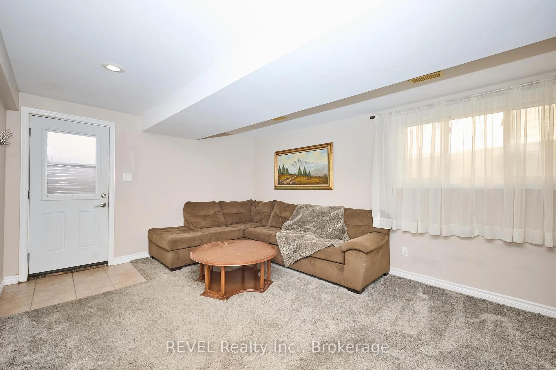 Photo 17 of 2989 Loyalist Avenue, Niagara Falls, Church's Lane — HOMEH