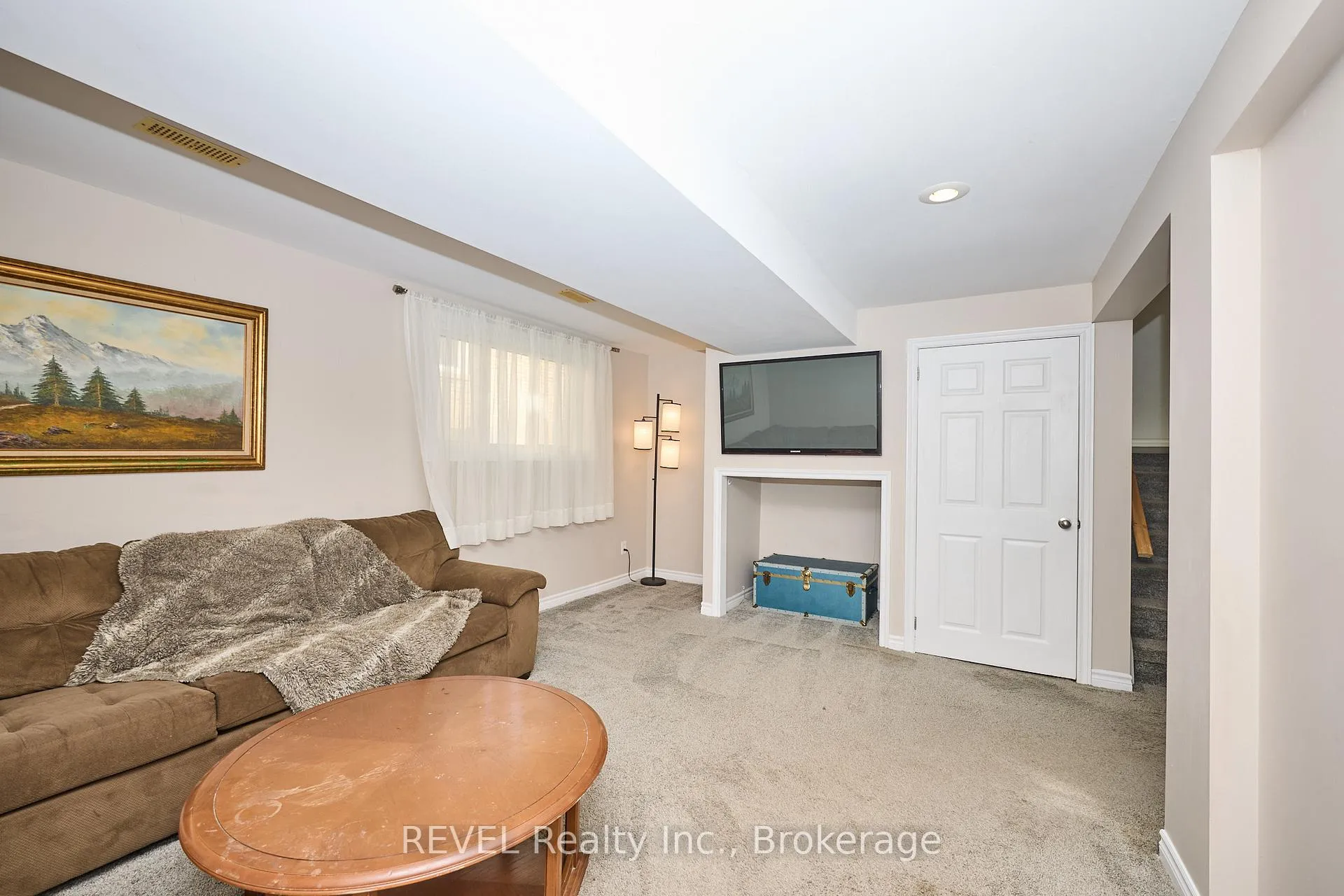Photo 18 of 2989 Loyalist Avenue, Niagara Falls, Church's Lane — HOMEH