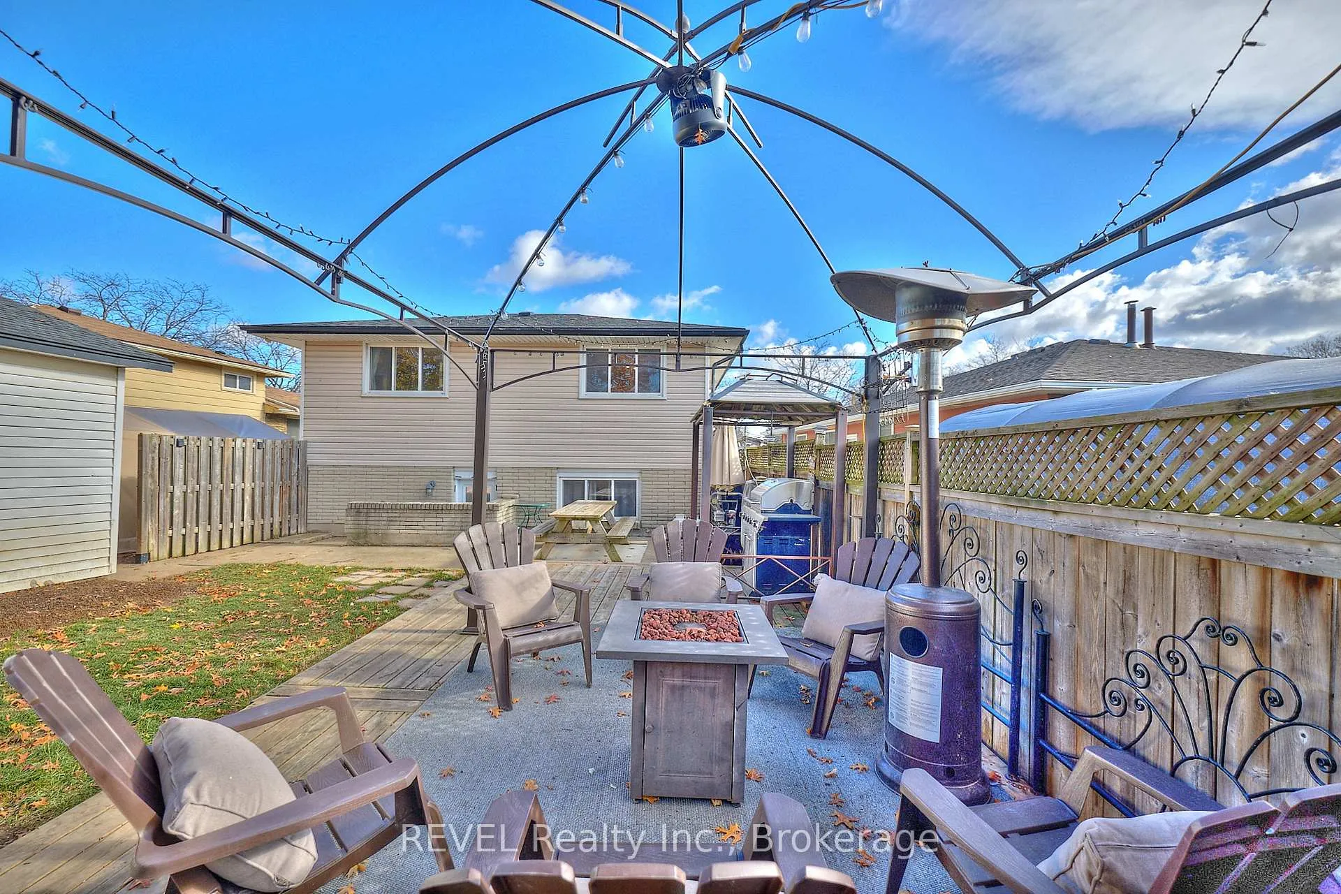 Photo 25 of 2989 Loyalist Avenue, Niagara Falls, Church's Lane — HOMEH