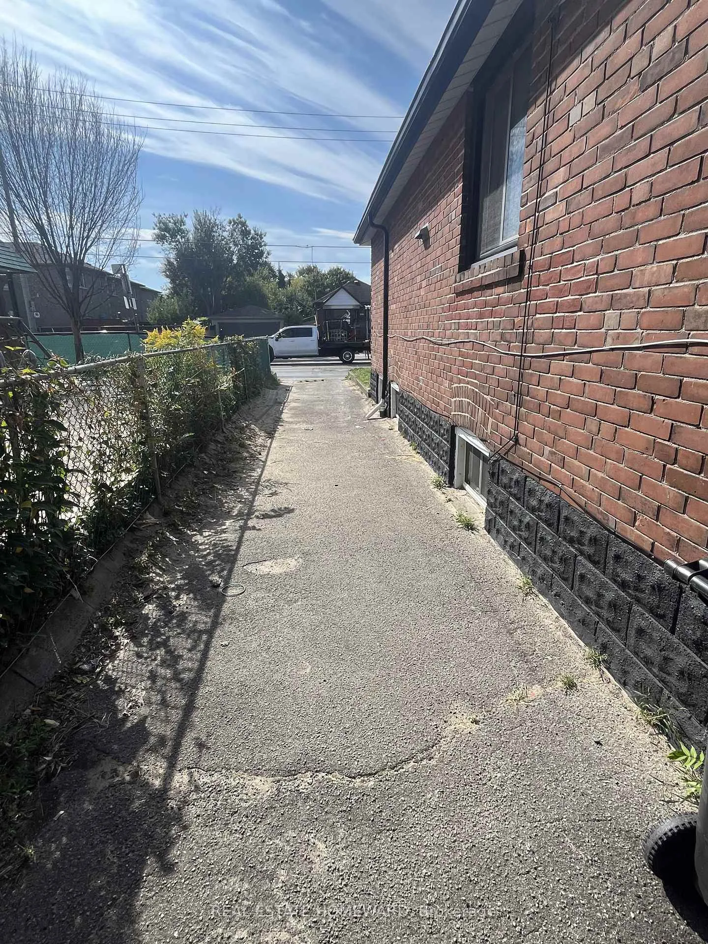 Photo 6 of 322 Cosburn Avenue, Toronto, East York — HOMEH