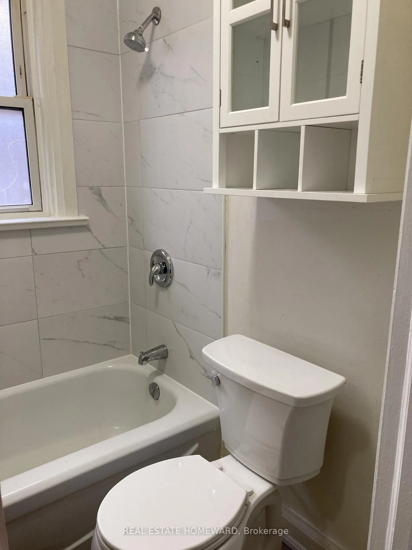 Photo 11 of 322 Cosburn Avenue, Toronto, East York — HOMEH