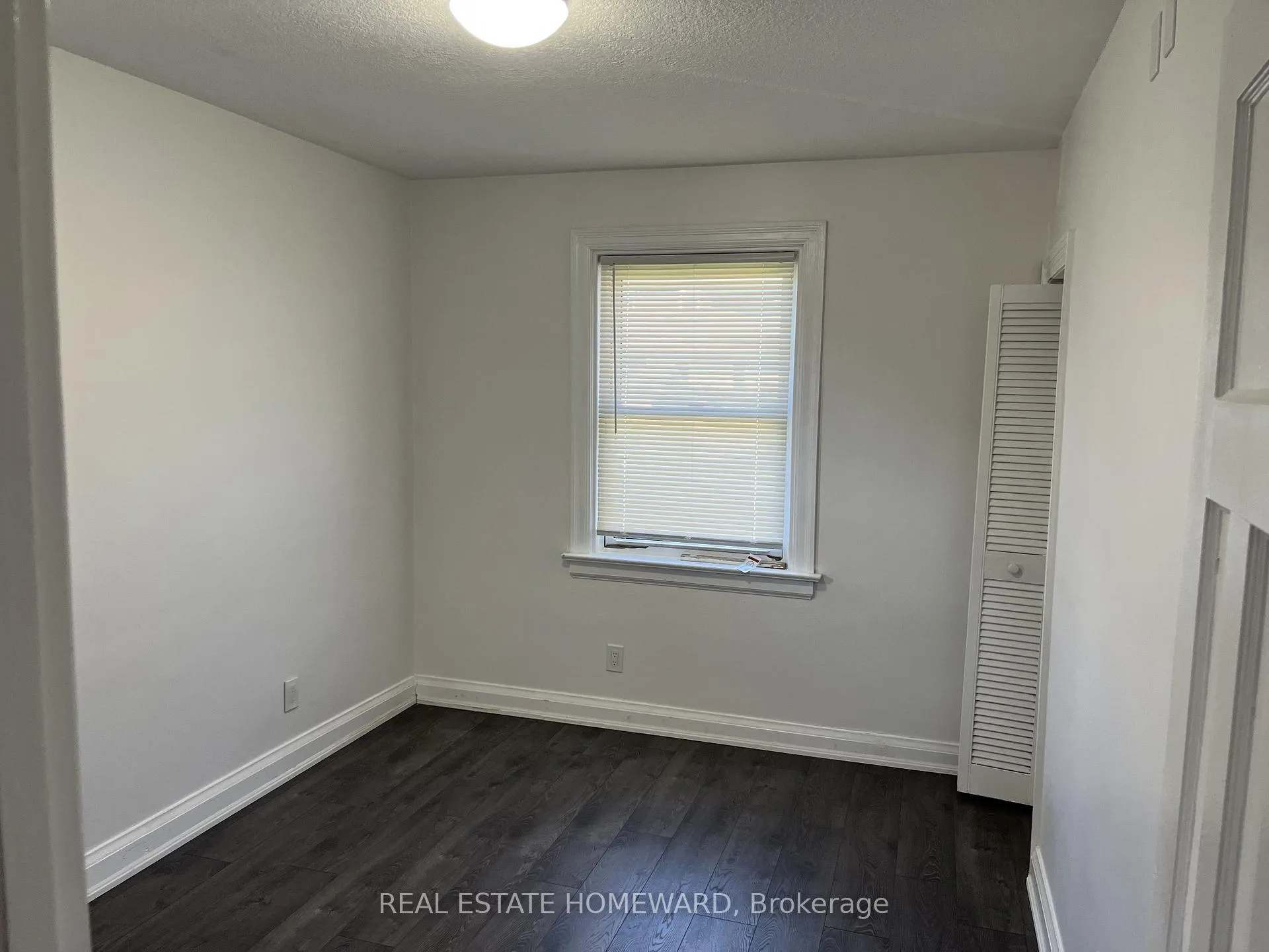 Photo 13 of 322 Cosburn Avenue, Toronto, East York — HOMEH