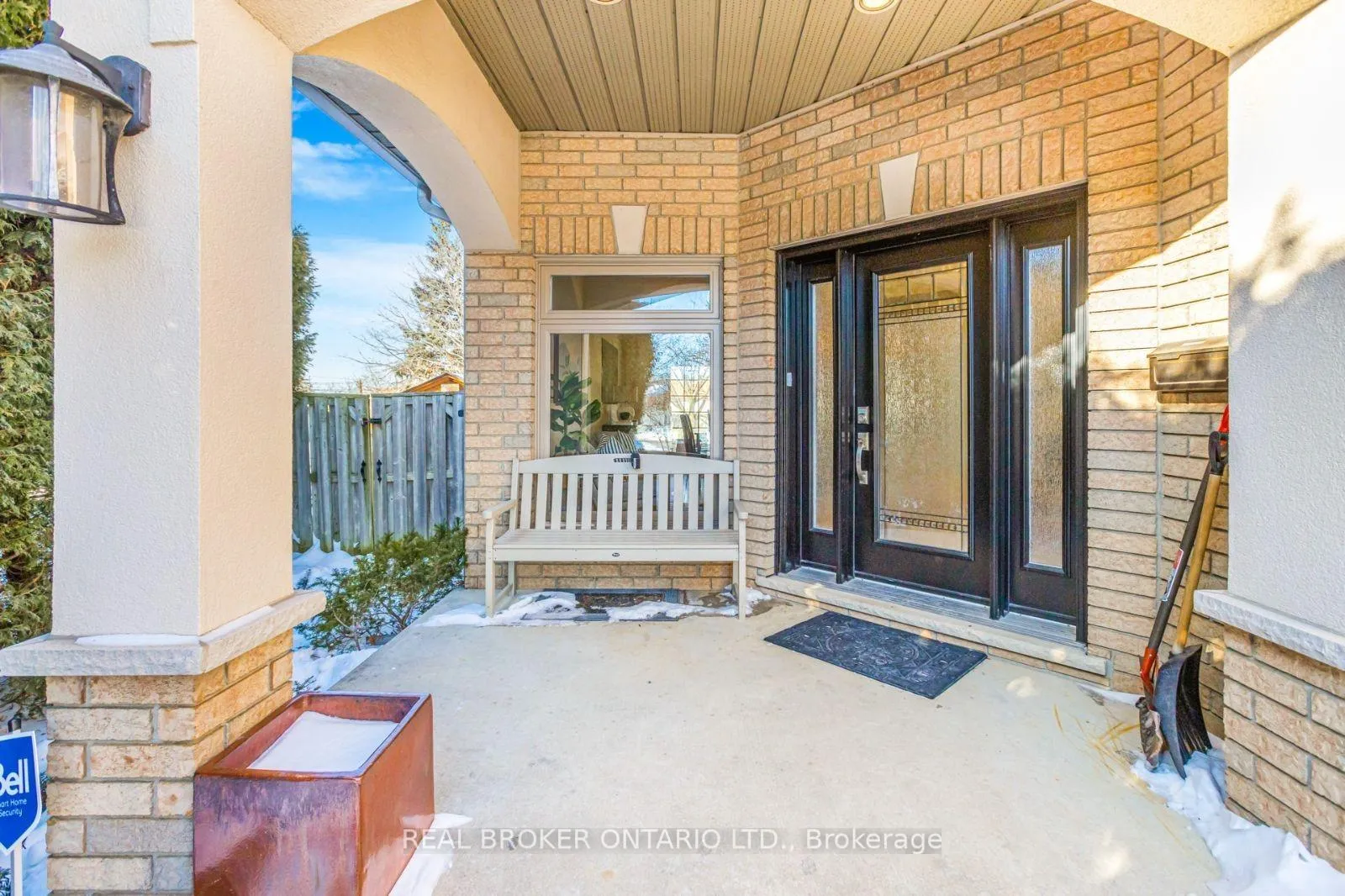 Photo 4 of 104 Seaton Place Drive, Hamilton, Stoney Creek — HOMEH