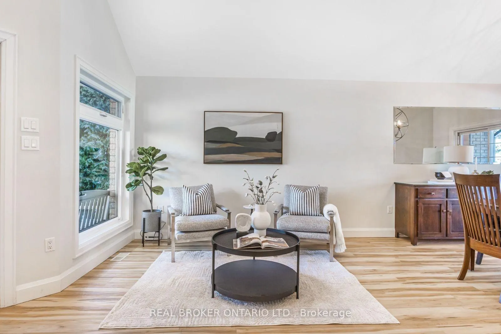Photo 6 of 104 Seaton Place Drive, Hamilton, Stoney Creek — HOMEH