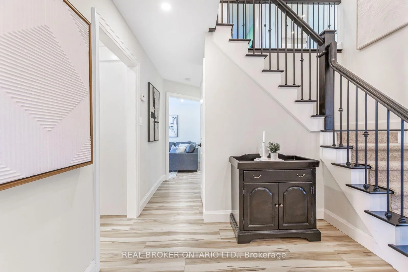 Photo 9 of 104 Seaton Place Drive, Hamilton, Stoney Creek — HOMEH