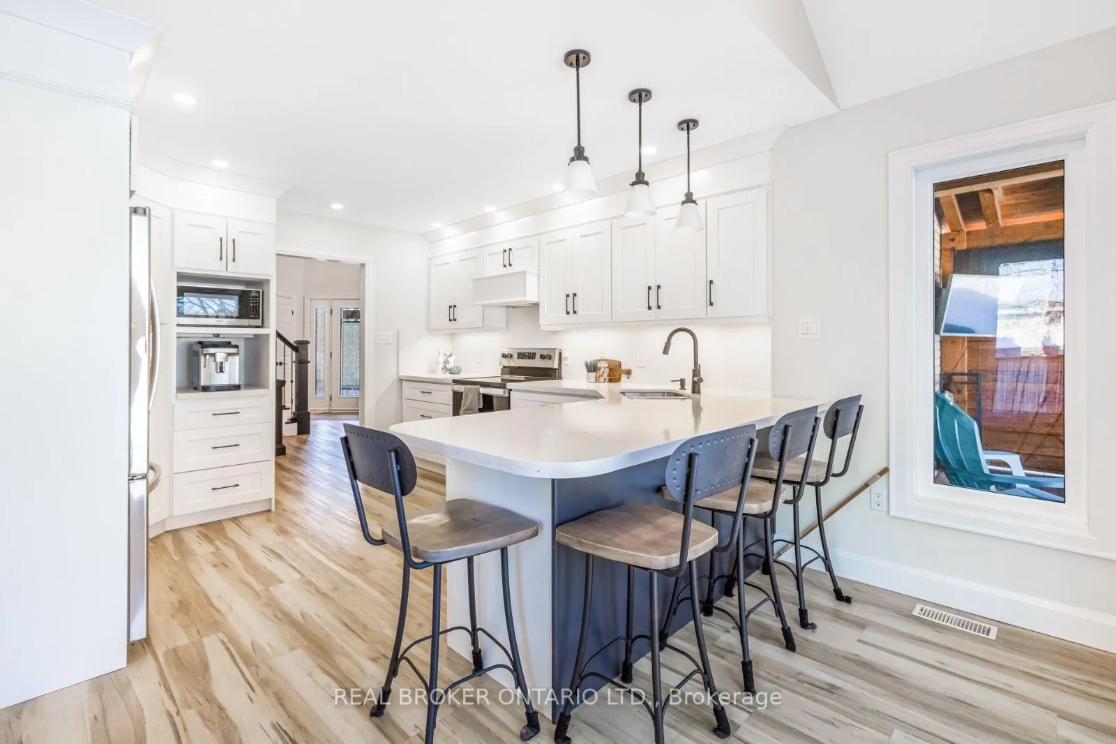 Photo 12 of 104 Seaton Place Drive, Hamilton, Stoney Creek — HOMEH