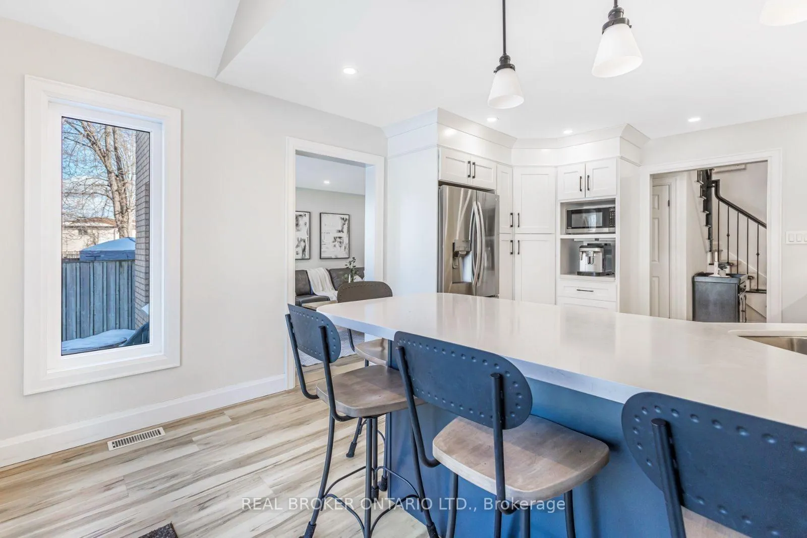 Photo 13 of 104 Seaton Place Drive, Hamilton, Stoney Creek — HOMEH