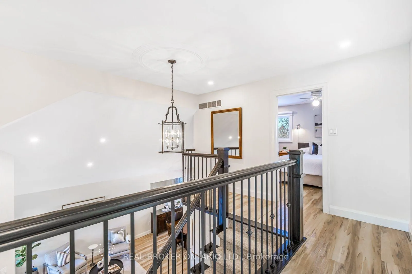 Photo 17 of 104 Seaton Place Drive, Hamilton, Stoney Creek — HOMEH
