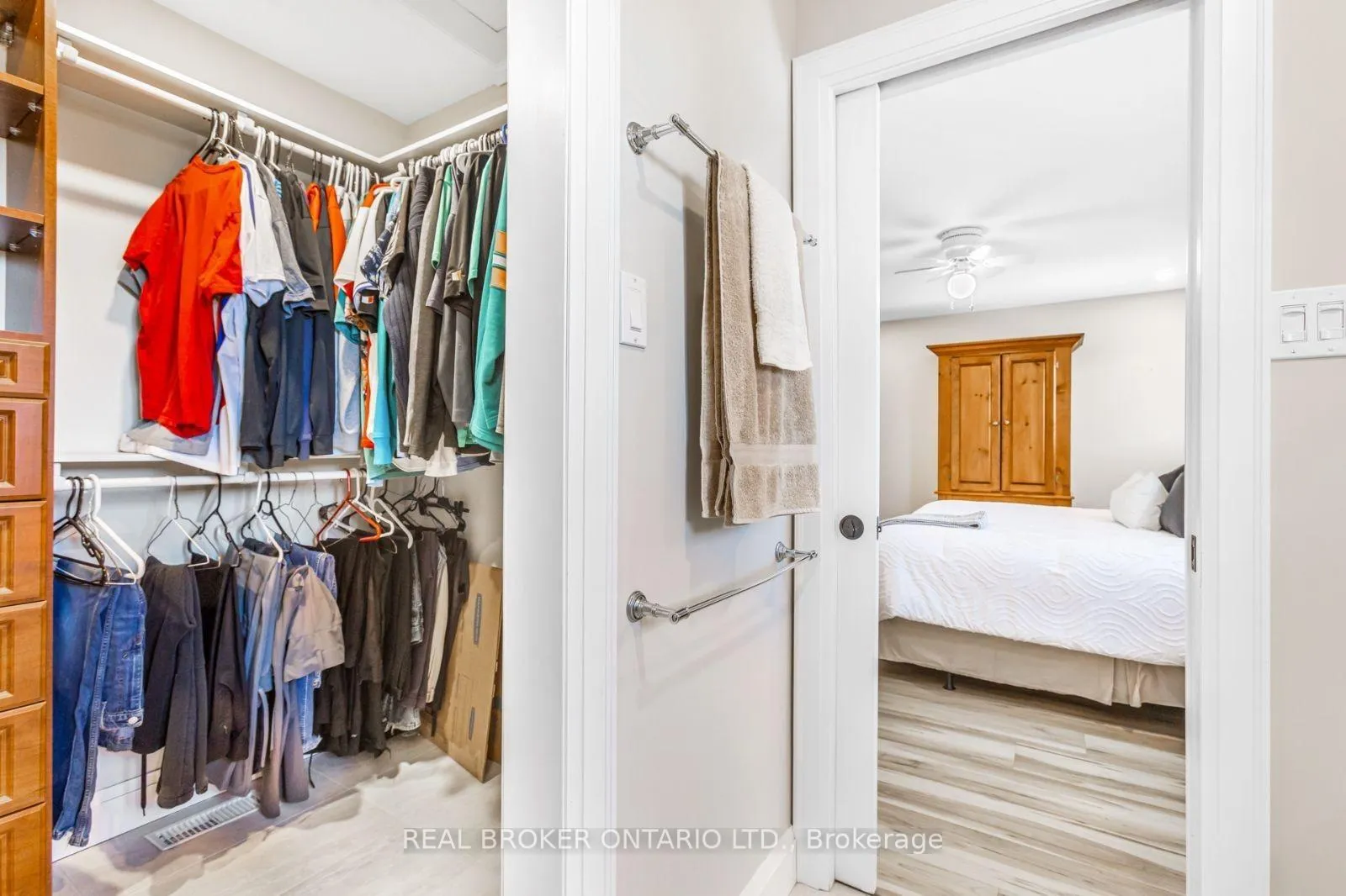 Photo 20 of 104 Seaton Place Drive, Hamilton, Stoney Creek — HOMEH