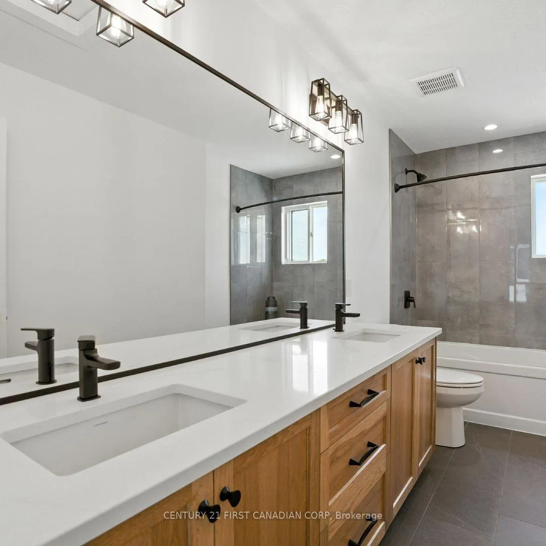 Photo 7 of 3116 Gillespie Trail N, London, South V — HOMEH