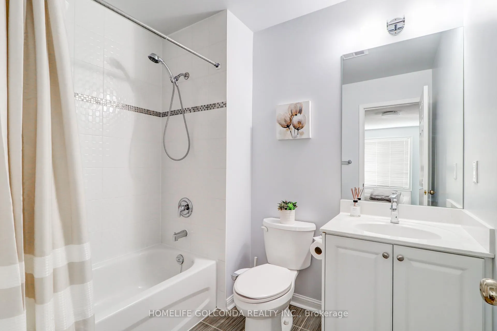 Photo 17 of Unit 3A, 4 Cox Boulevard, Markham, Unionville — HOMEH