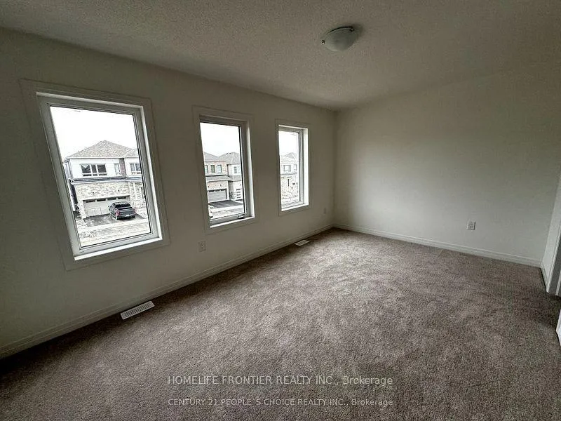 Photo 6 of Unit Upper, 33 Shepherd Drive, Barrie, Rural Barrie Southeast — HOMEH