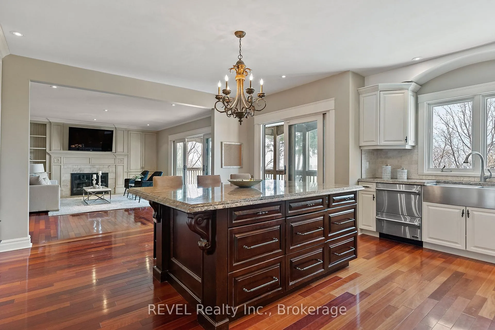 Photo 13 of 35 Clearview Heights, St. Catharines, Burleigh Hill — HOMEH