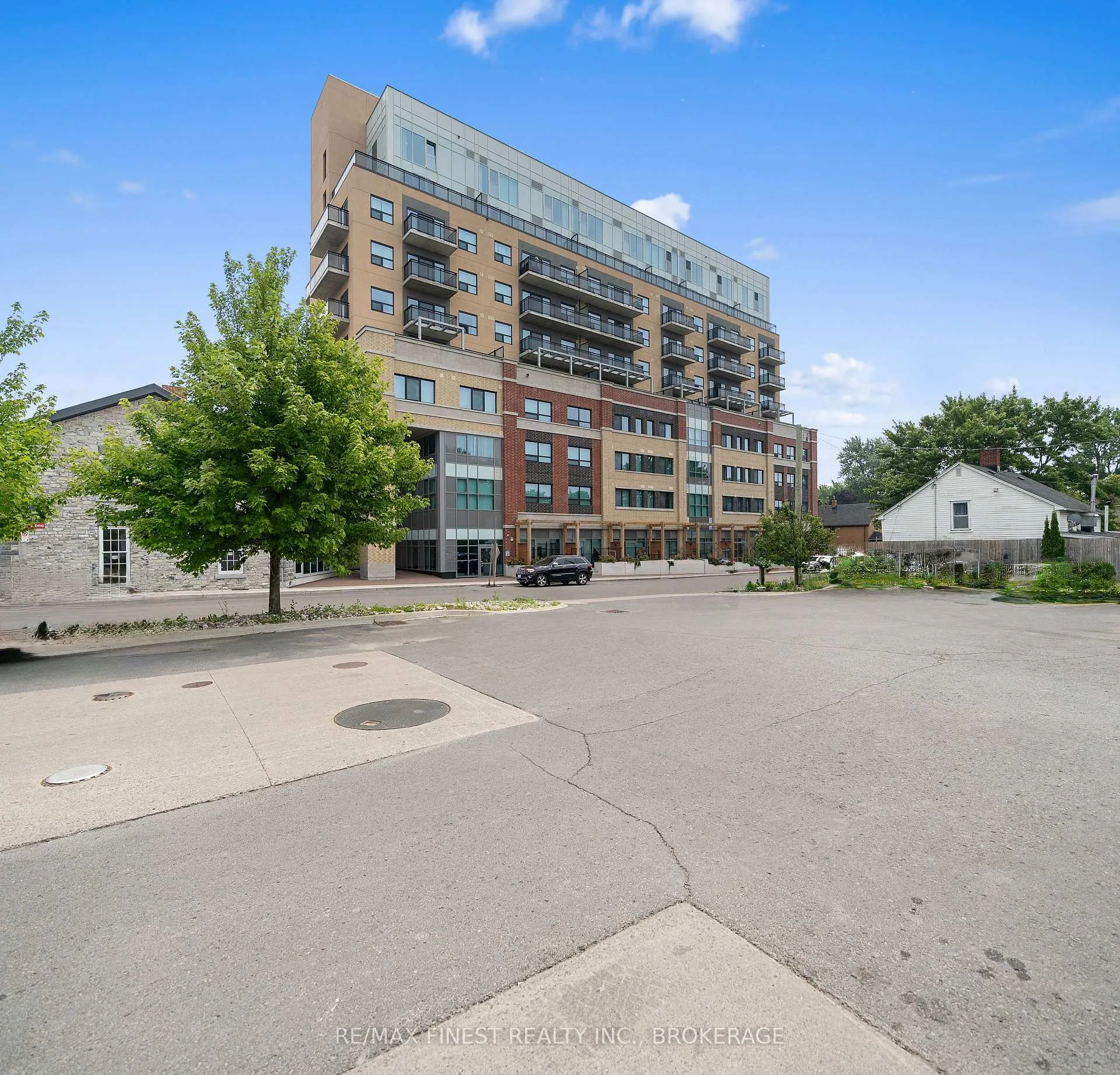 Photo 2 of Unit 441, 652 Princess Street, Kingston, Central City East — HOMEH