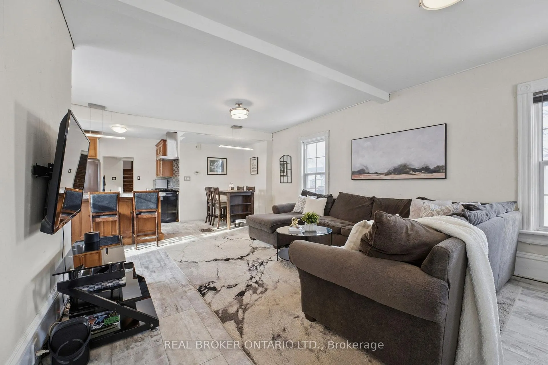 Photo 4 of 58 Queen Street N, Norfolk, Simcoe — HOMEH