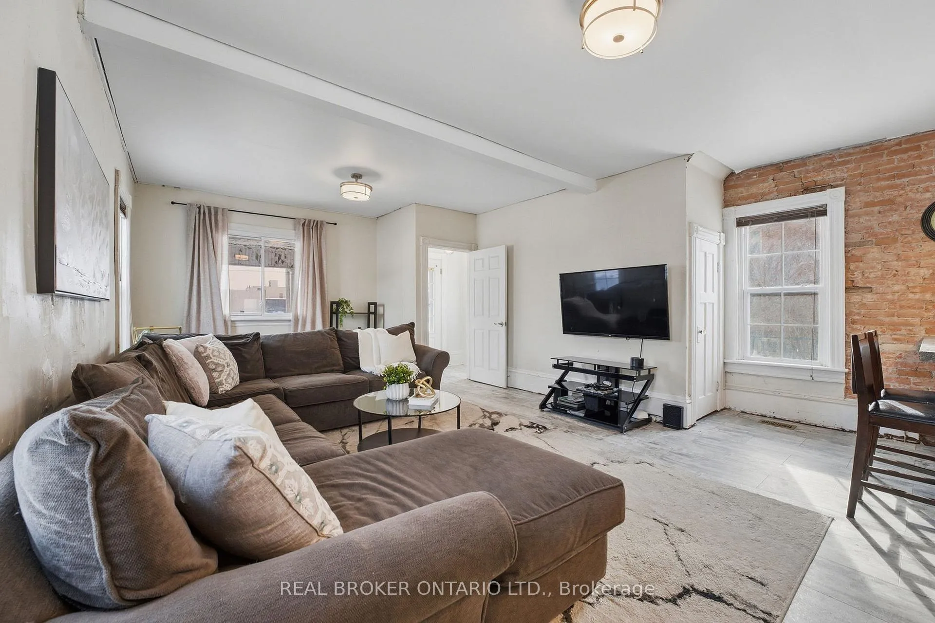 Photo 5 of 58 Queen Street N, Norfolk, Simcoe — HOMEH