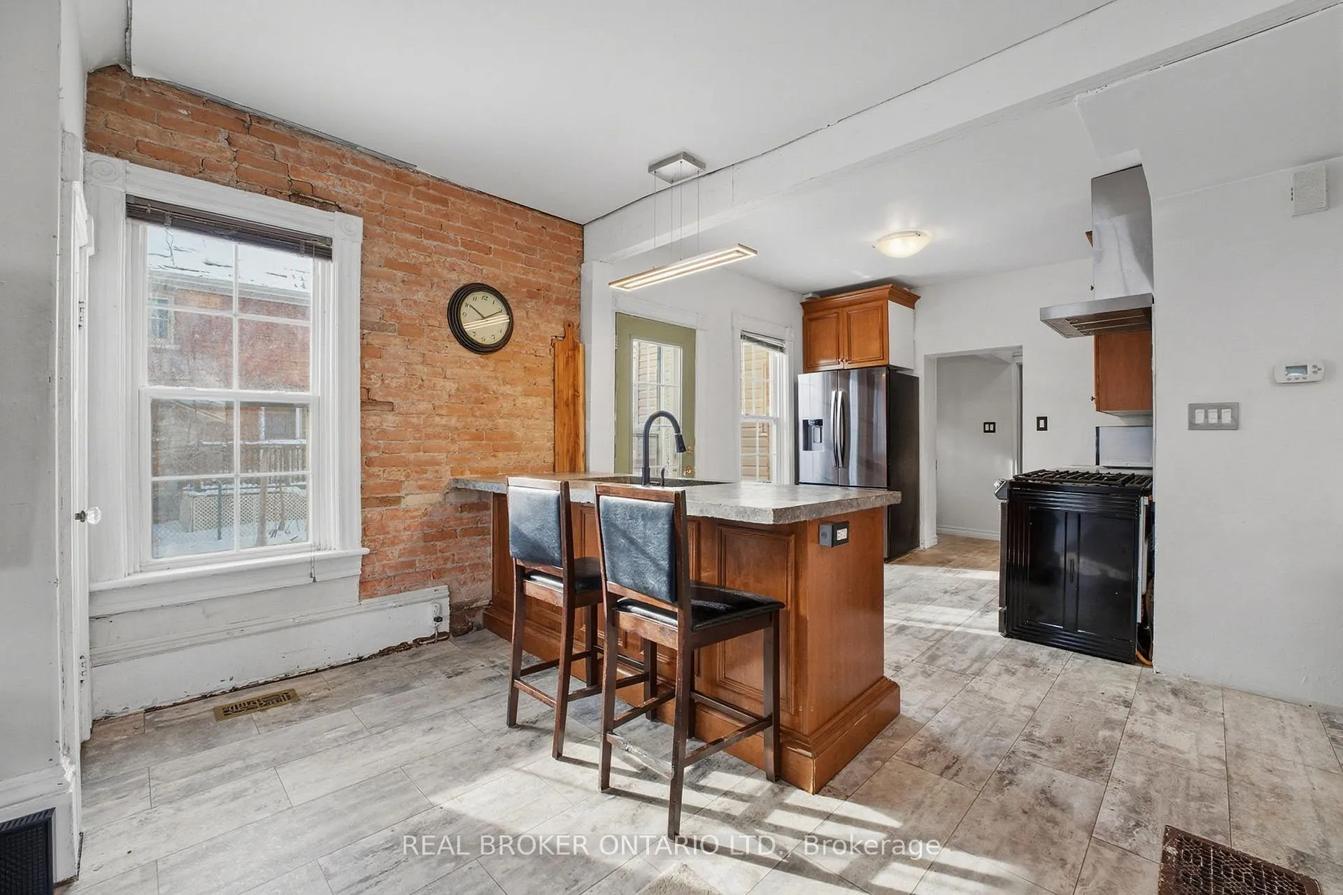 Photo 8 of 58 Queen Street N, Norfolk, Simcoe — HOMEH