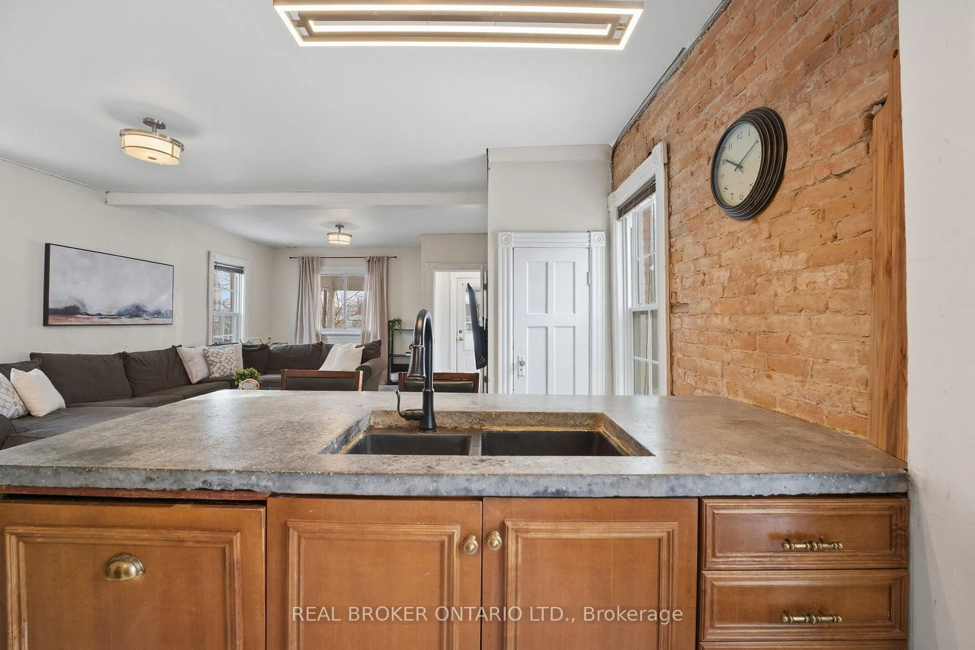 Photo 9 of 58 Queen Street N, Norfolk, Simcoe — HOMEH