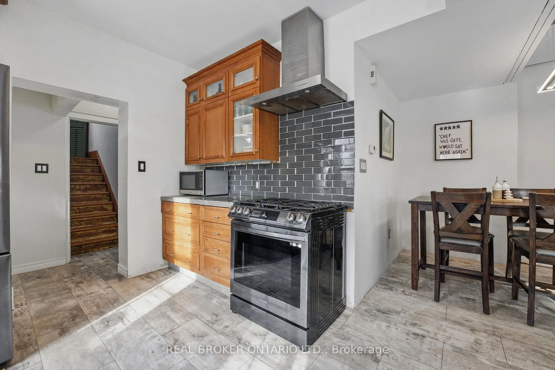 Photo 10 of 58 Queen Street N, Norfolk, Simcoe — HOMEH