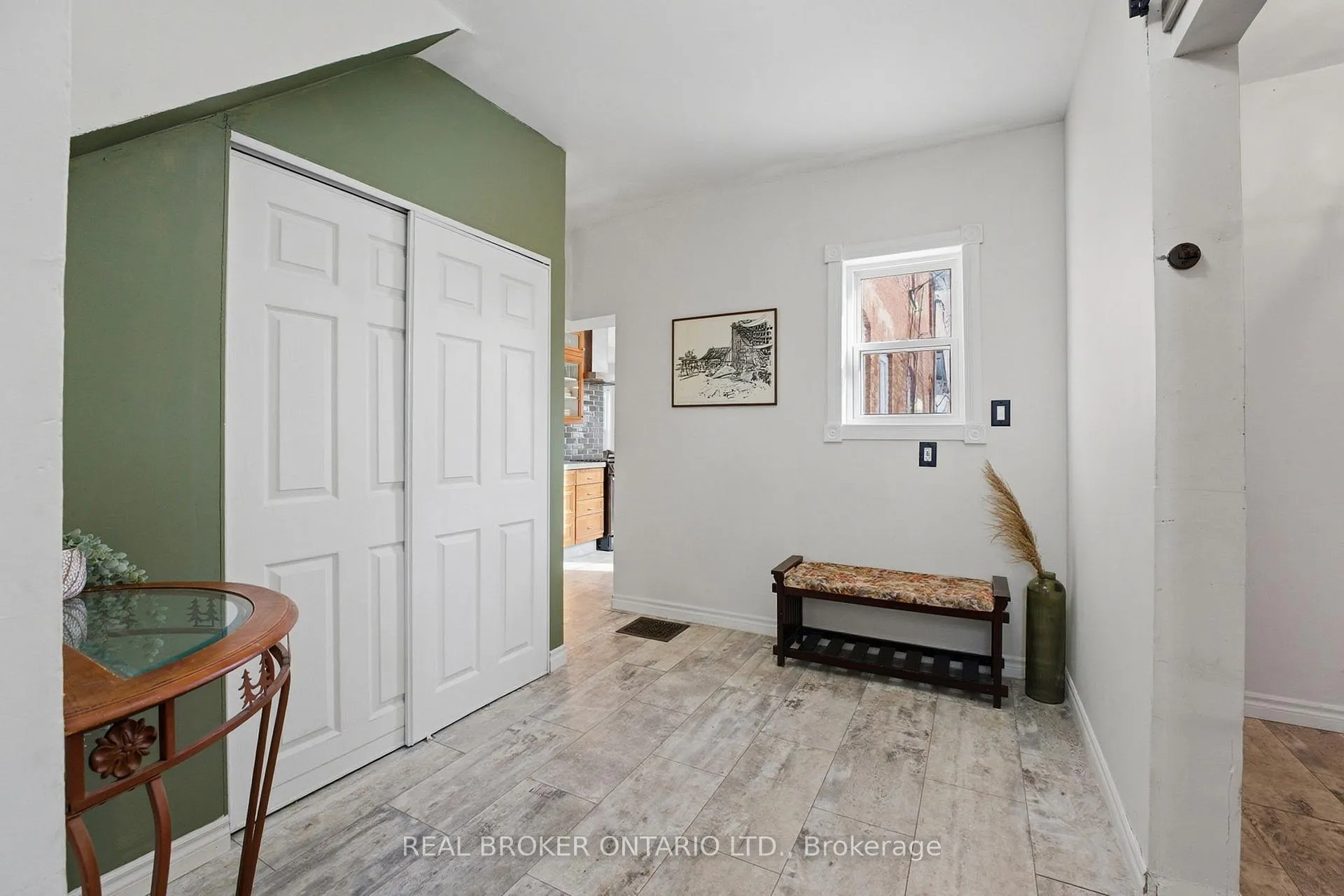Photo 17 of 58 Queen Street N, Norfolk, Simcoe — HOMEH