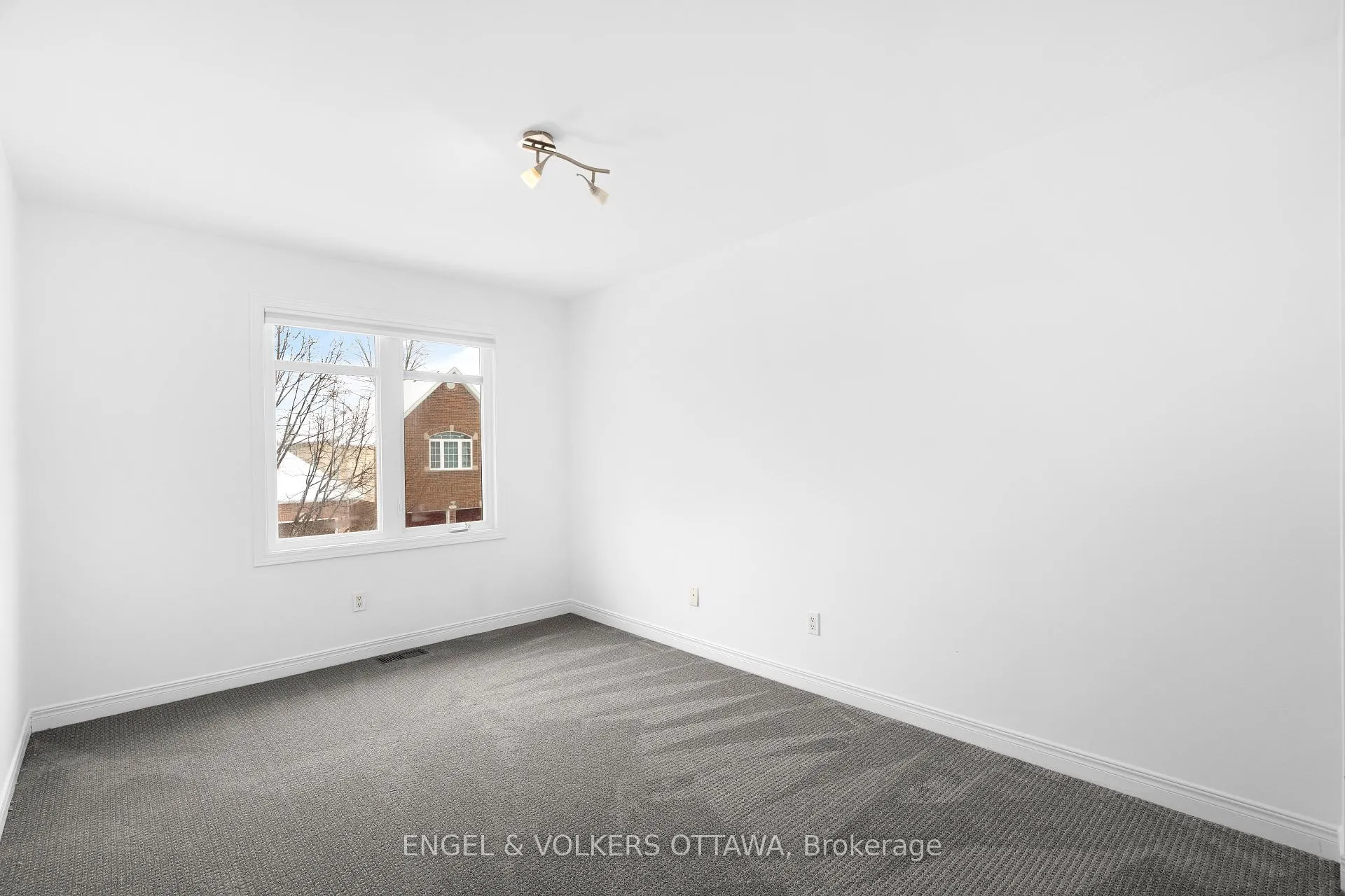 Photo 34 of 318 Parkin Circle, Ottawa, Blossom Park/Kemp Park/Findlay Creek — HOMEH