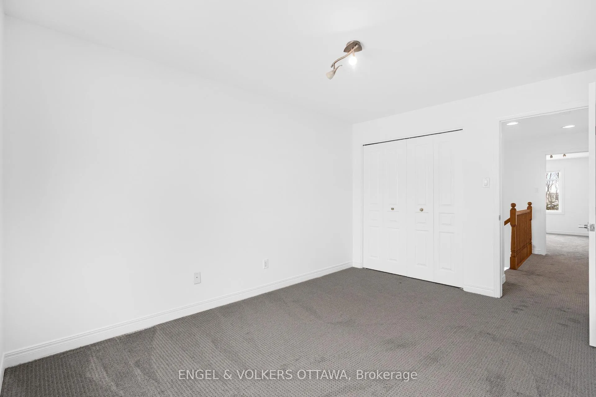 Photo 35 of 318 Parkin Circle, Ottawa, Blossom Park/Kemp Park/Findlay Creek — HOMEH