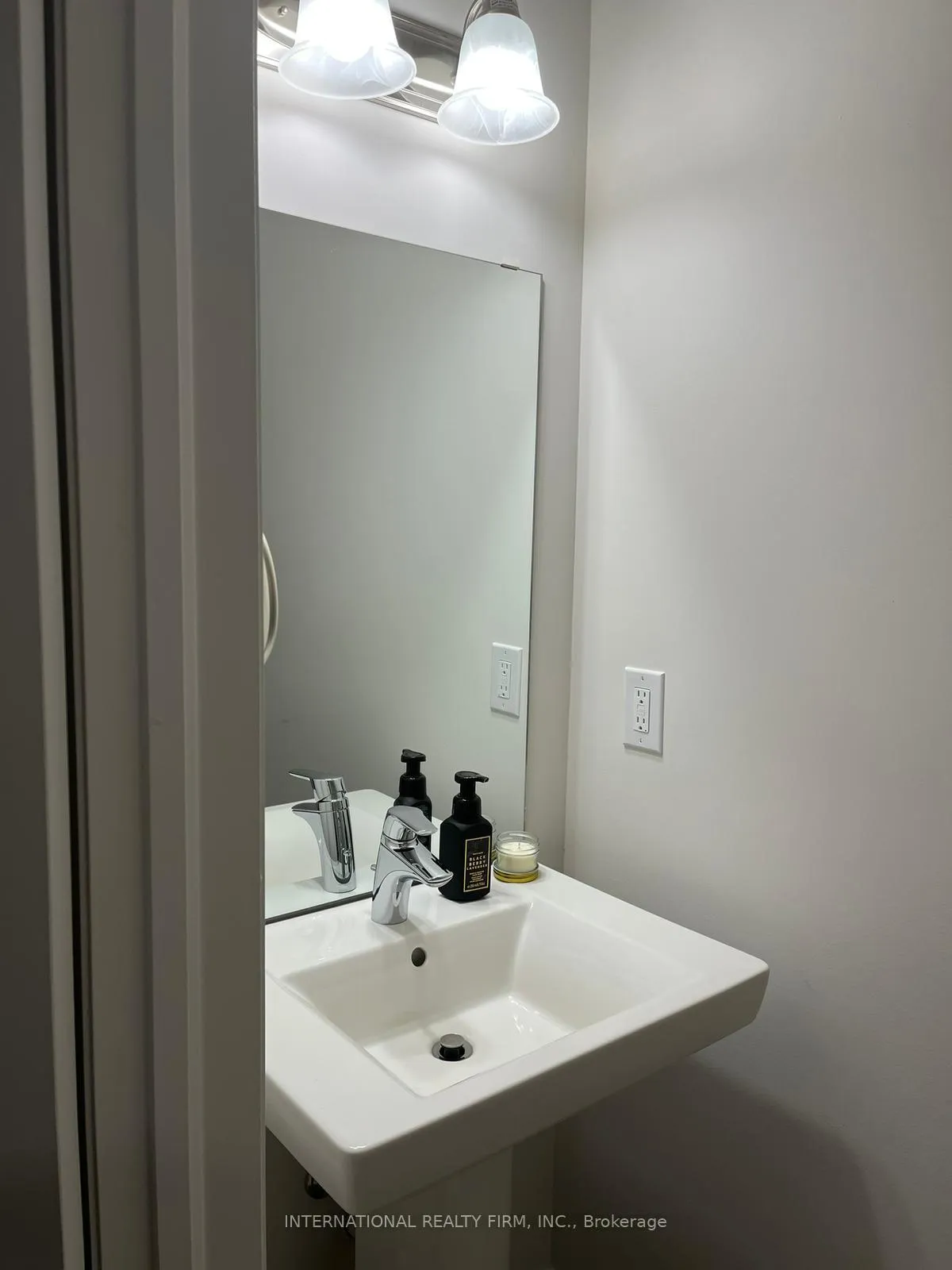 Photo 6 of Unit 30, 2 Willow Street, Brant, Paris — HOMEH