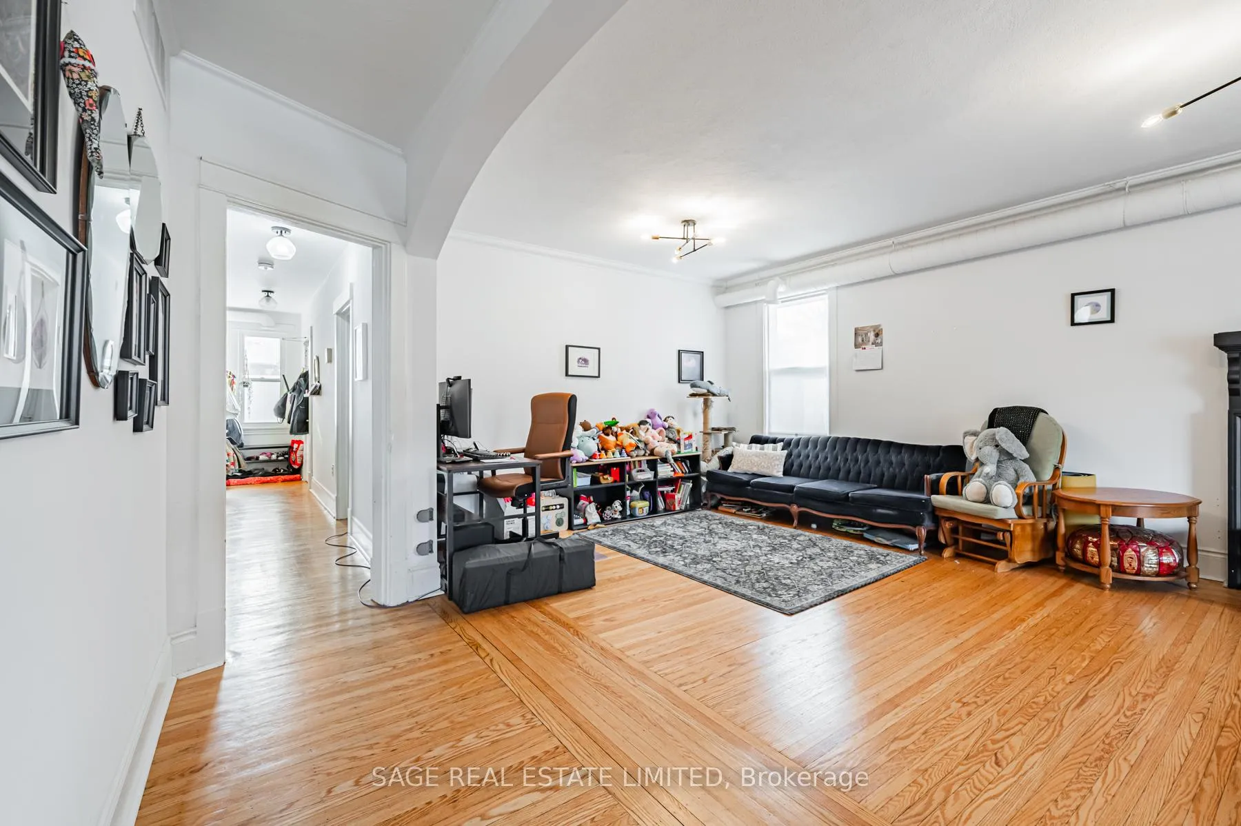 Photo 3 of Unit 2nd, 459 Aberdeen Avenue, Hamilton, Kirkendall — HOMEH