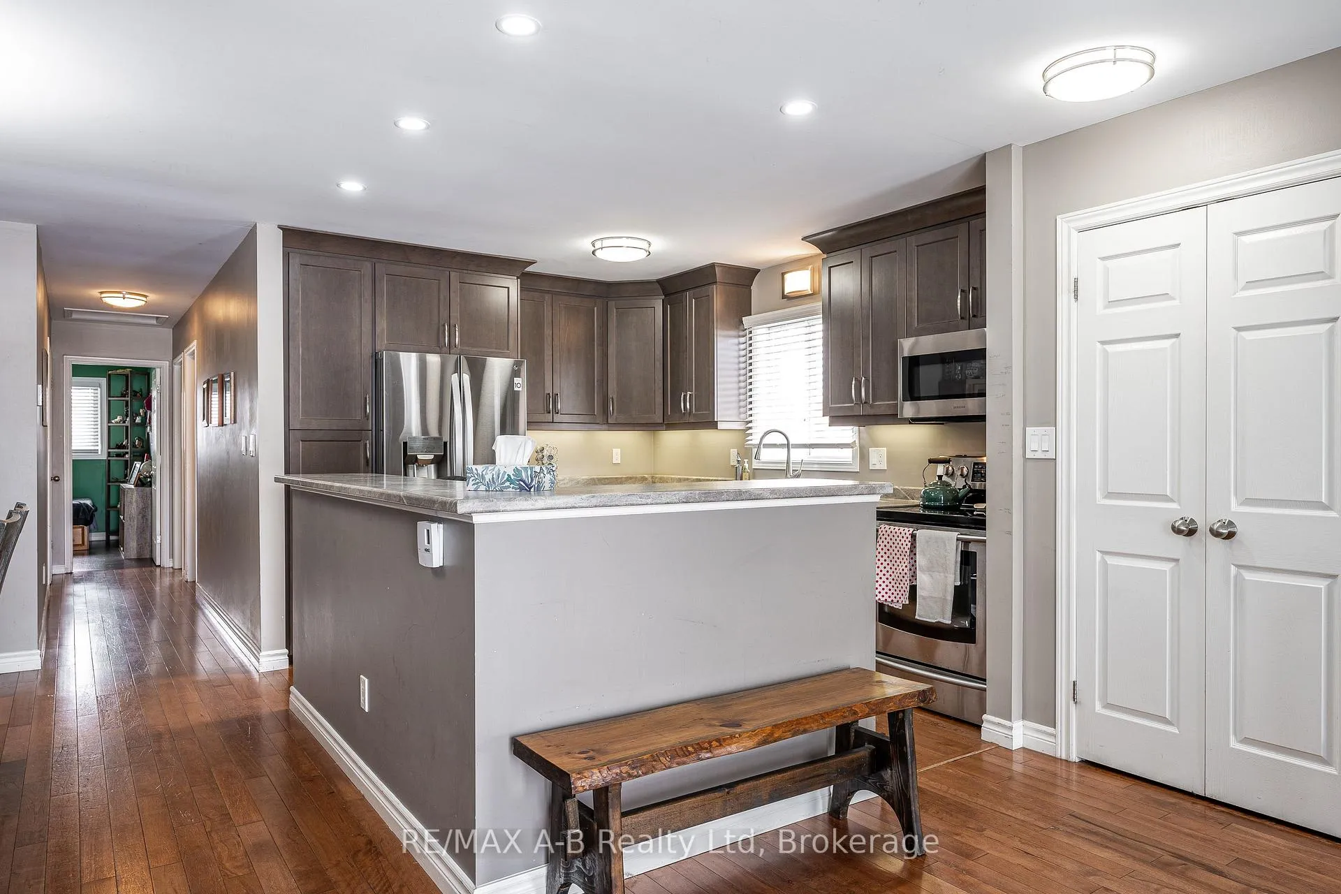 Photo 9 of 35 Maxwell Street, St. Marys — HOMEH