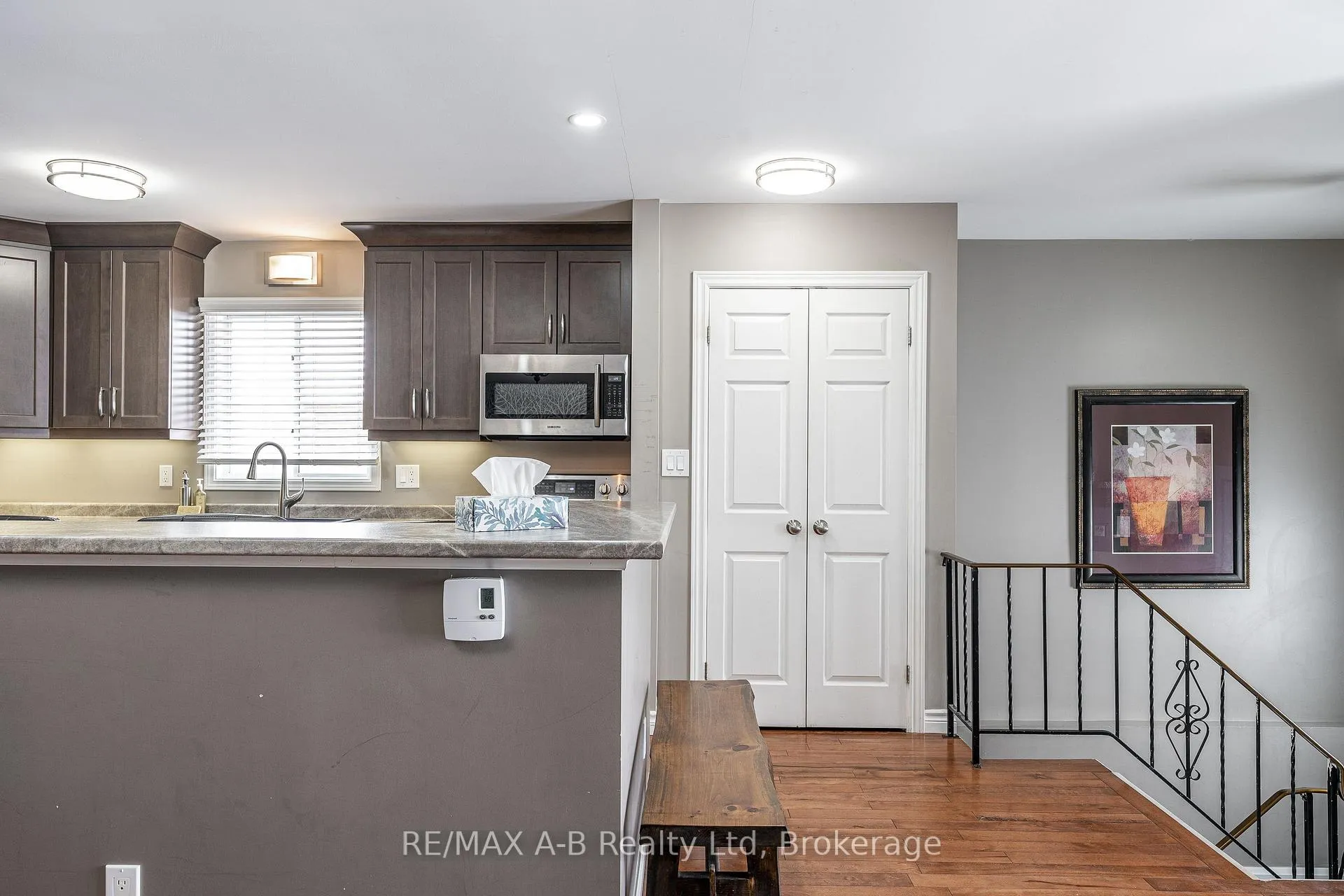 Photo 10 of 35 Maxwell Street, St. Marys — HOMEH