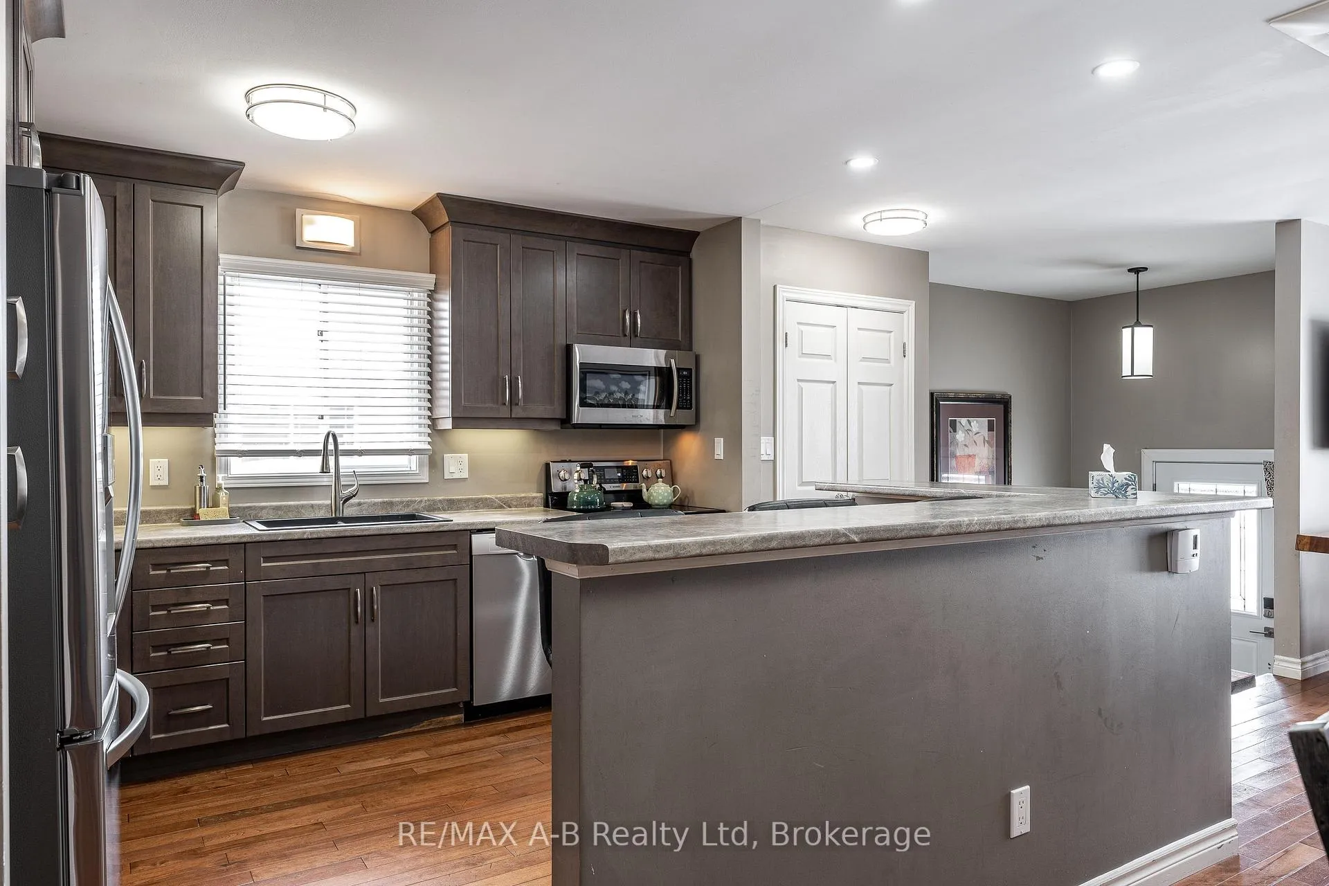 Photo 13 of 35 Maxwell Street, St. Marys — HOMEH
