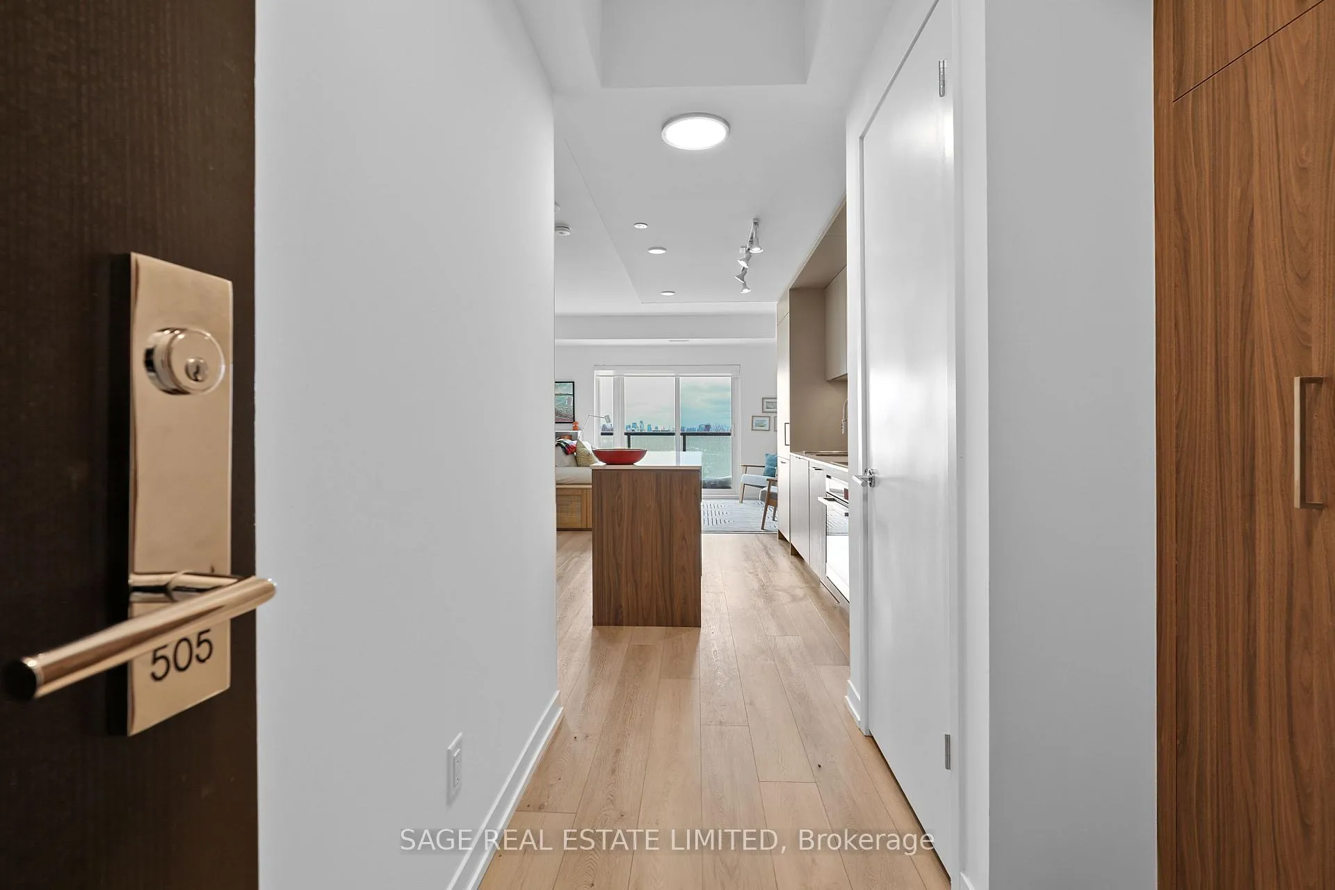Photo 3 of Unit 505, 863 St Clair Avenue W, Toronto, Wychwood — HOMEH