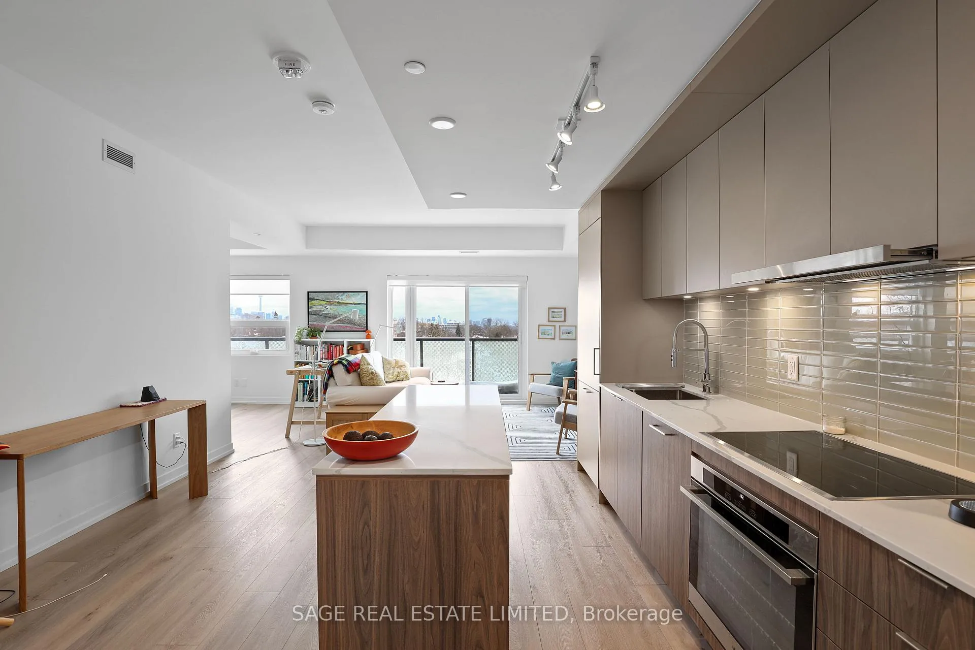 Photo 7 of Unit 505, 863 St Clair Avenue W, Toronto, Wychwood — HOMEH
