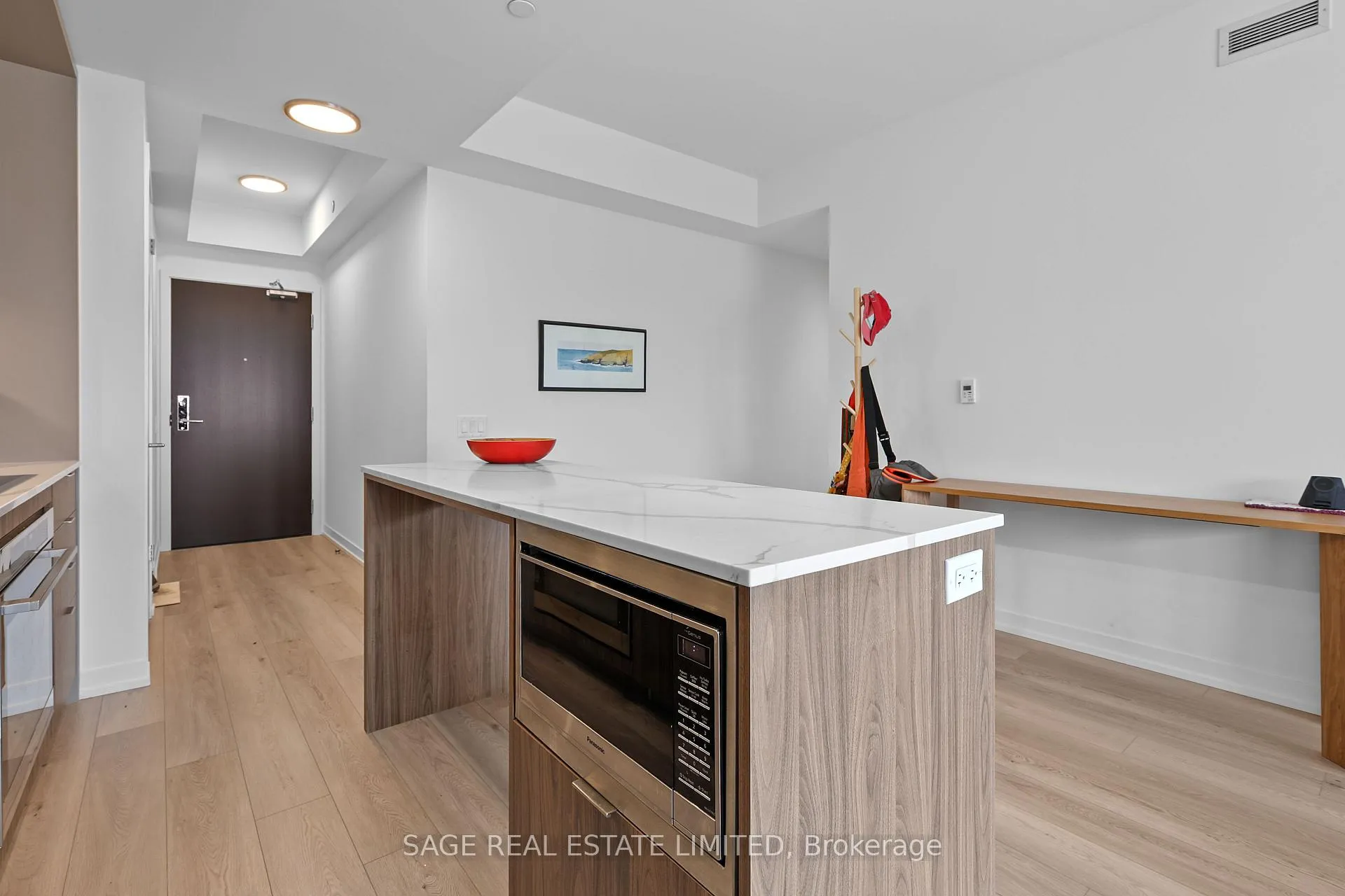 Photo 12 of Unit 505, 863 St Clair Avenue W, Toronto, Wychwood — HOMEH