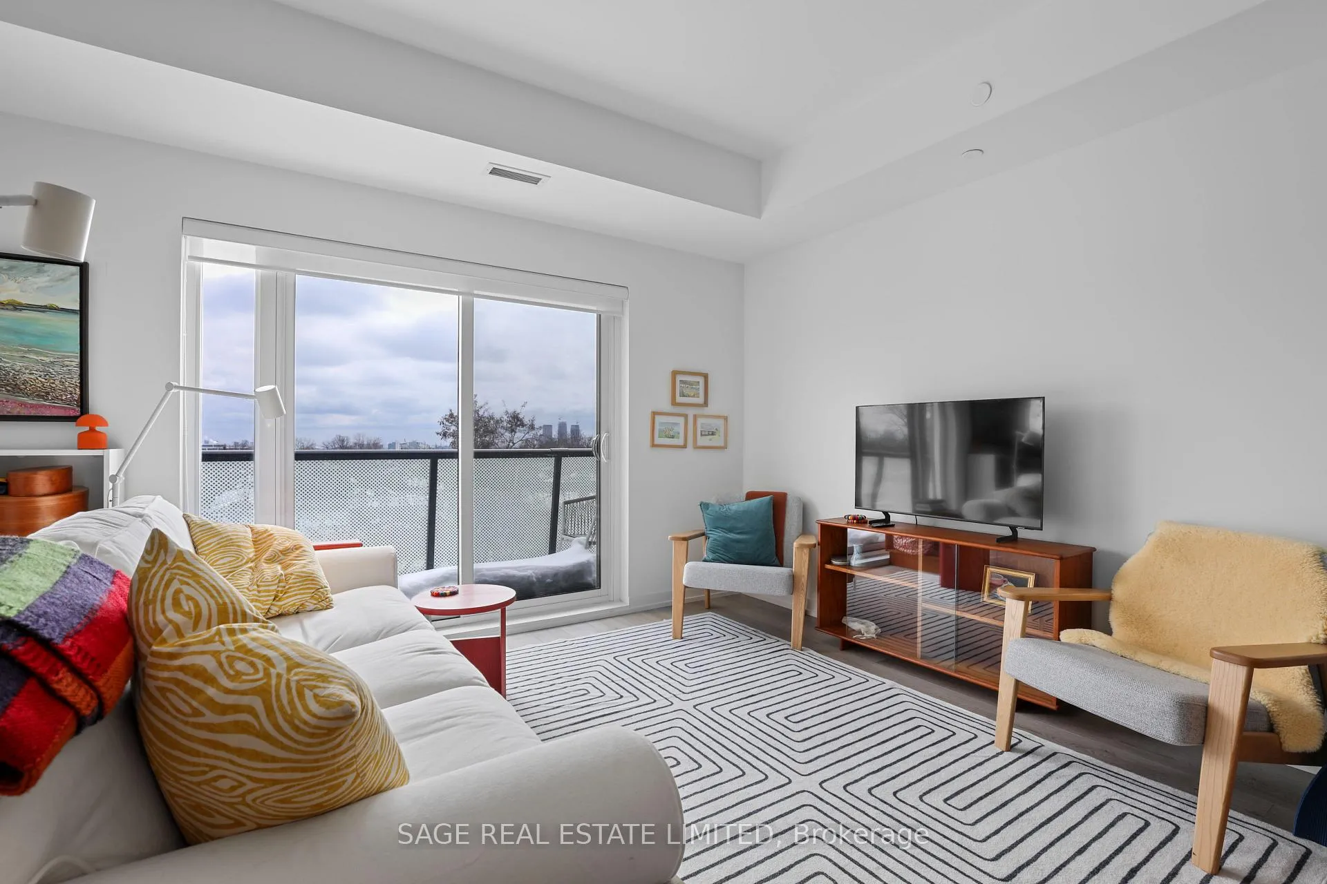 Photo 14 of Unit 505, 863 St Clair Avenue W, Toronto, Wychwood — HOMEH