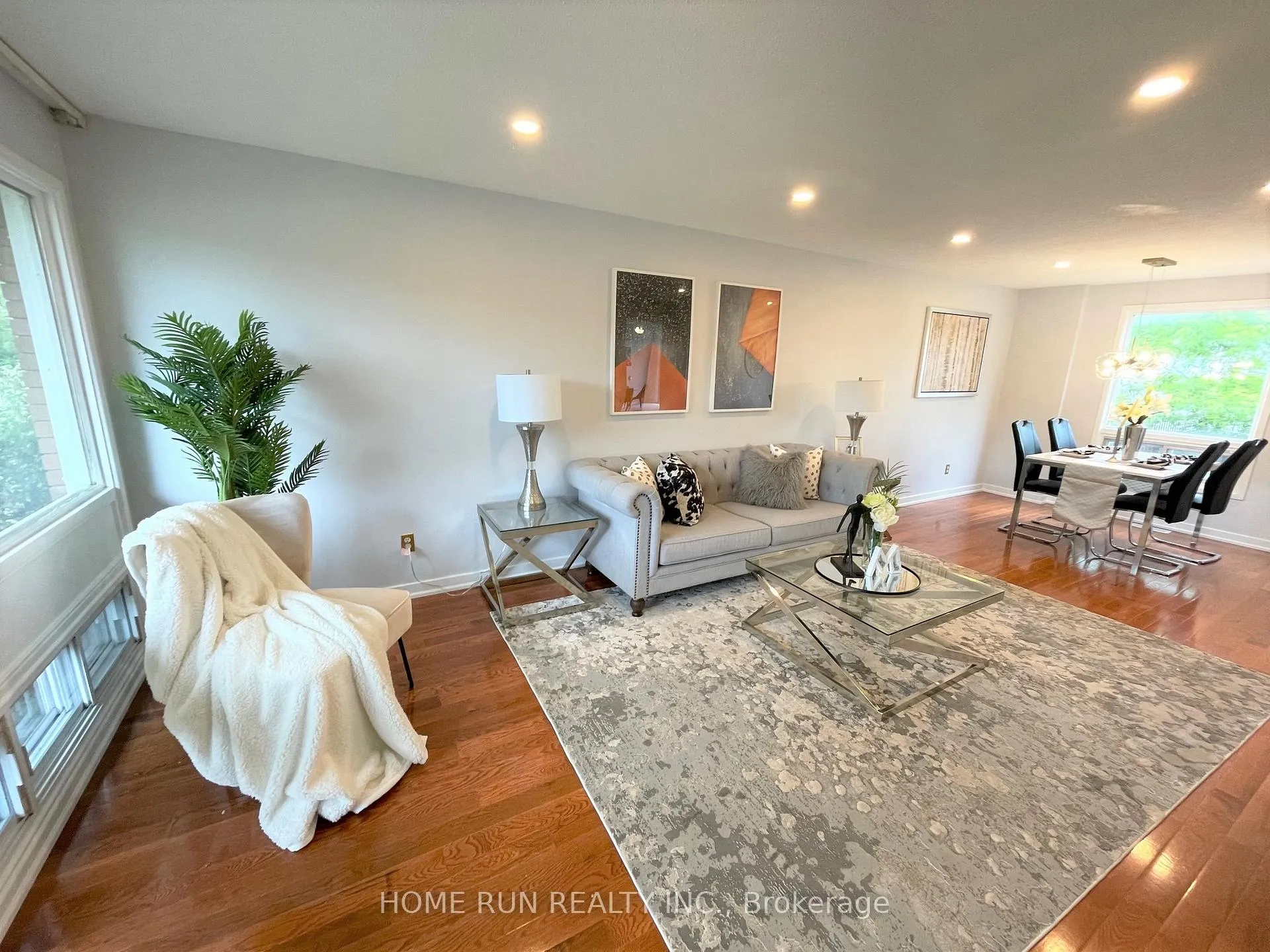 Photo 2 of 42 Walgate Avenue, Ottawa, Borden Farm/Stewart Farm/Carleton Heights/Parkwood Hills — HOMEH