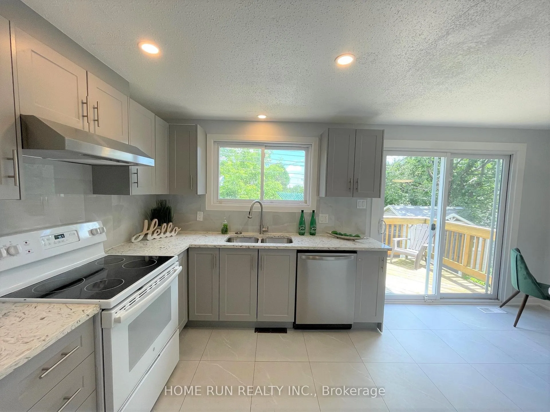 Photo 15 of 42 Walgate Avenue, Ottawa, Borden Farm/Stewart Farm/Carleton Heights/Parkwood Hills — HOMEH