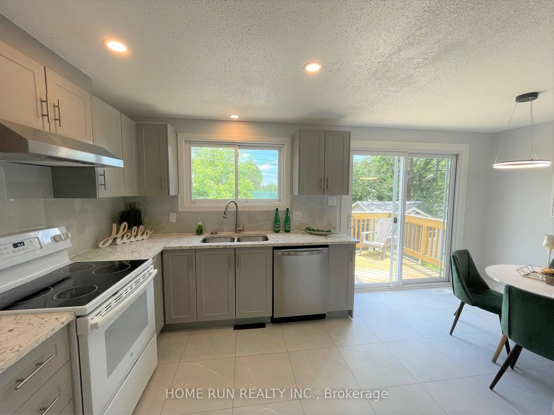 Photo 16 of 42 Walgate Avenue, Ottawa, Borden Farm/Stewart Farm/Carleton Heights/Parkwood Hills — HOMEH