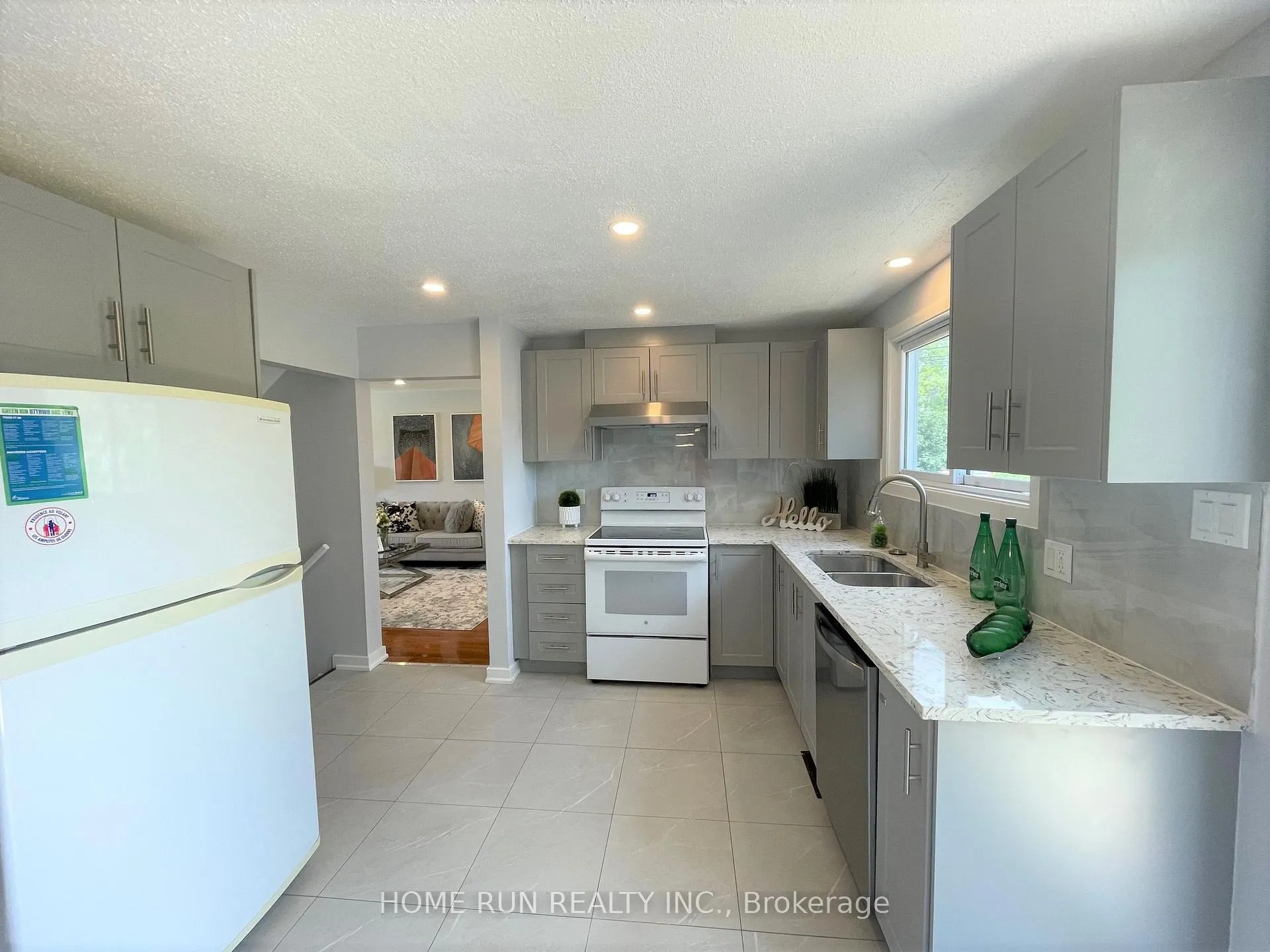 Photo 20 of 42 Walgate Avenue, Ottawa, Borden Farm/Stewart Farm/Carleton Heights/Parkwood Hills — HOMEH