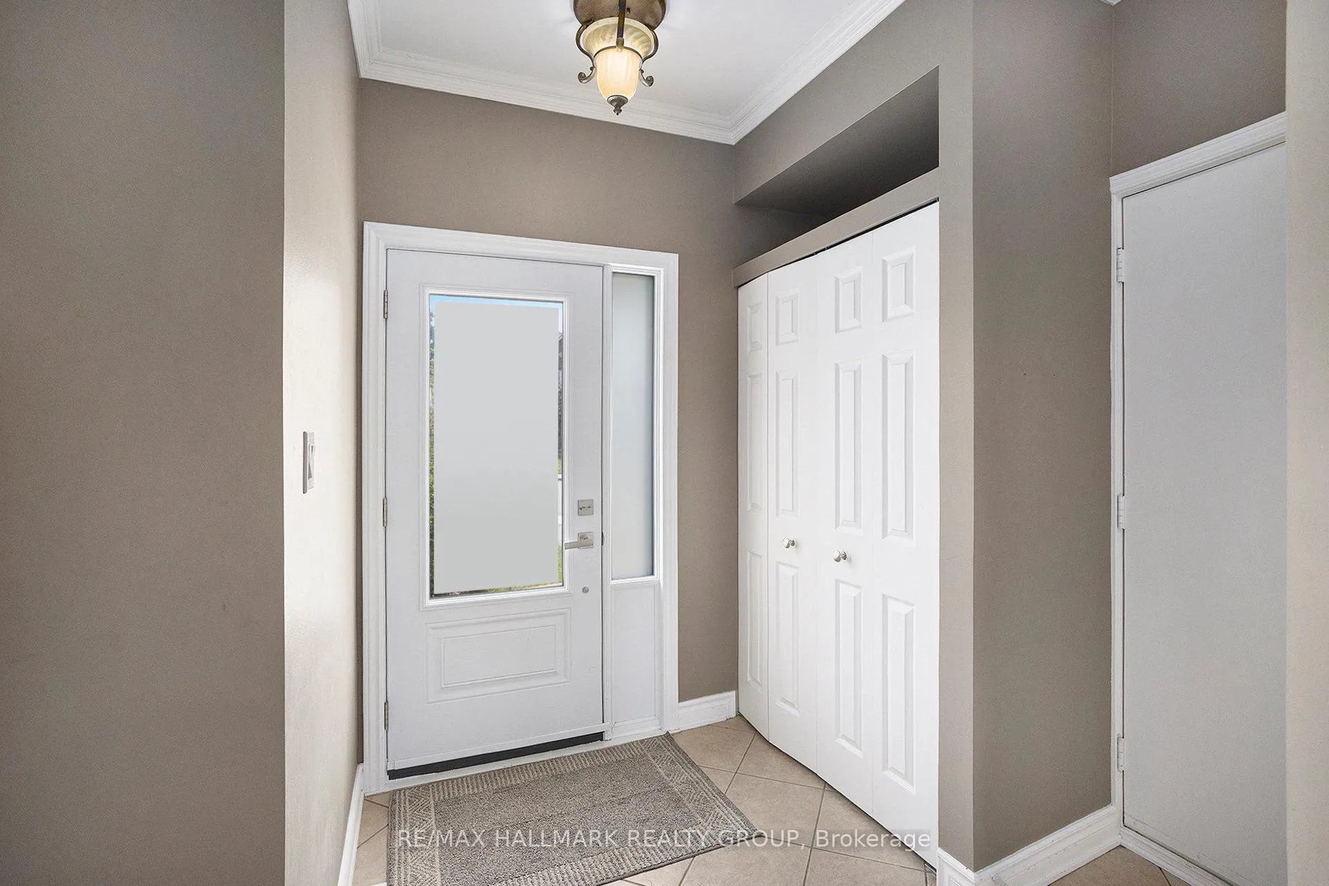 Photo 6 of 314 Stoneway Drive, Ottawa, Barrhaven East — HOMEH