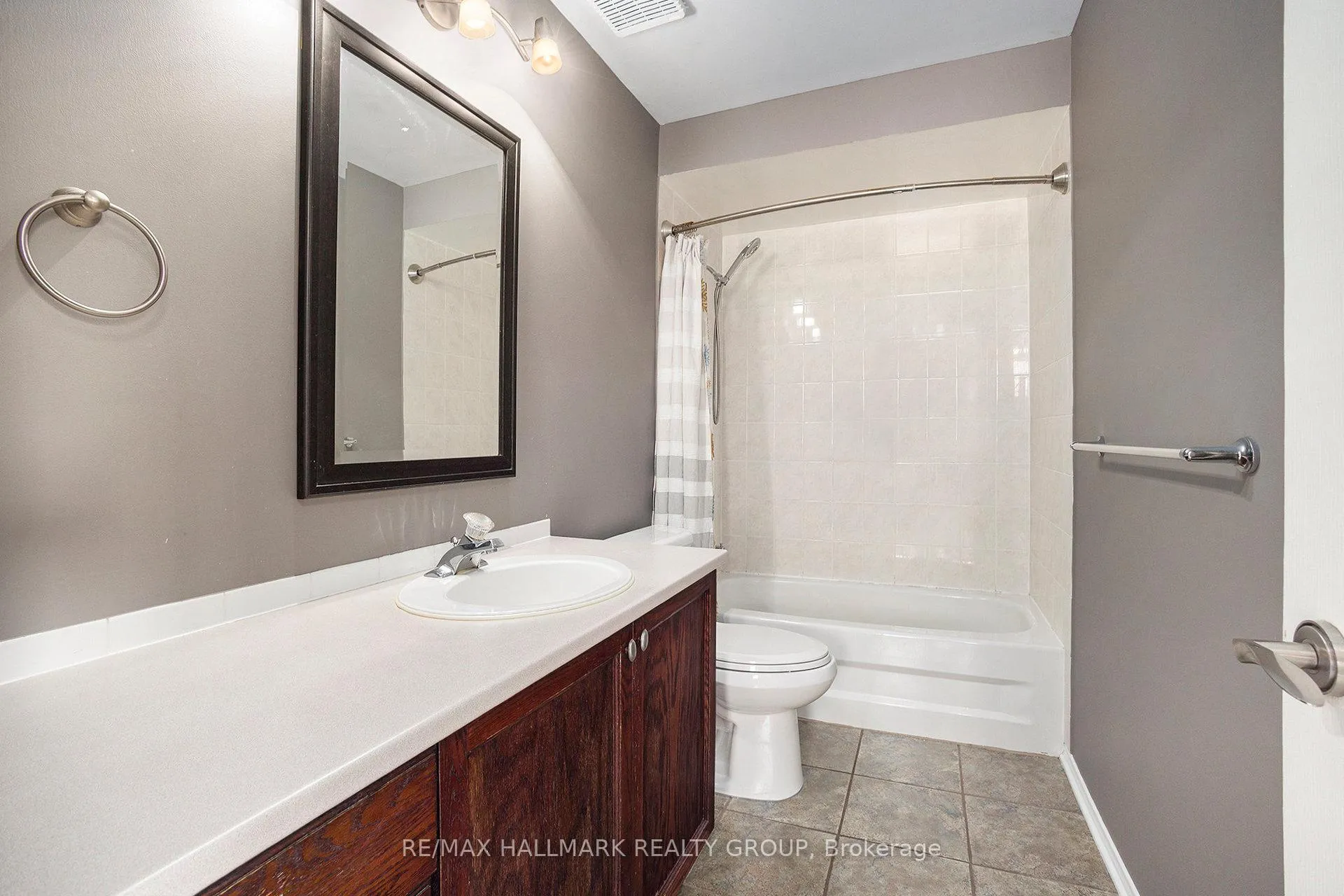 Photo 20 of 314 Stoneway Drive, Ottawa, Barrhaven East — HOMEH